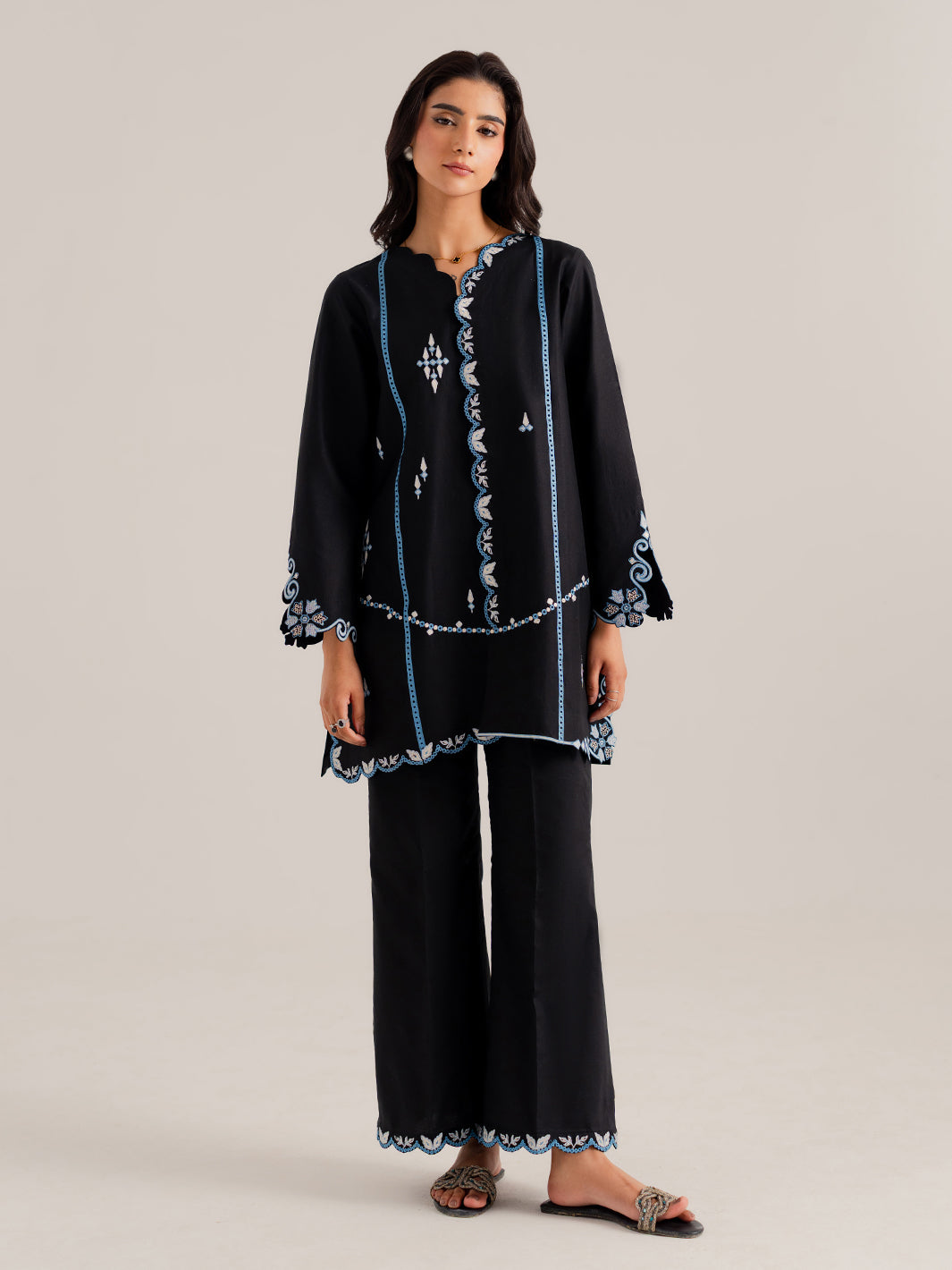 ELEXA - 2Pc Embroidered Set