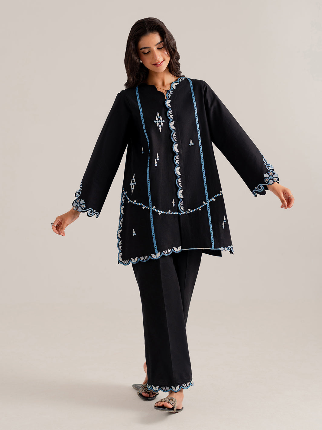 ELEXA - 2Pc Embroidered Set