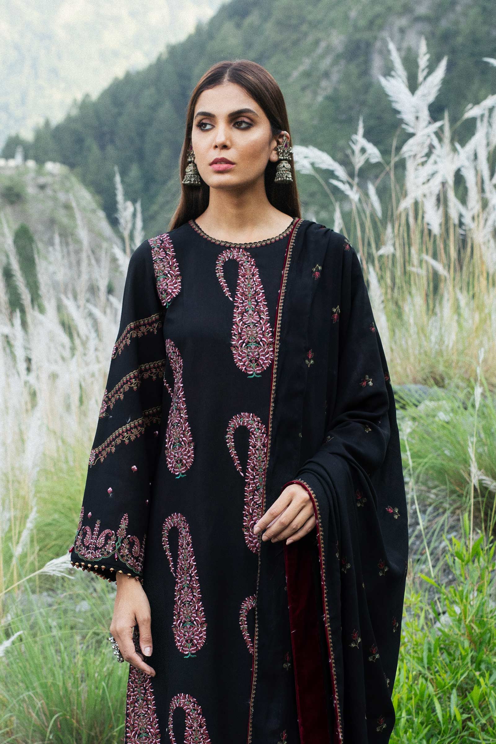 https://cdn.shopify.com/s/files/1/0340/8376/6405/products/Kiswae.jpg?v=1637831146