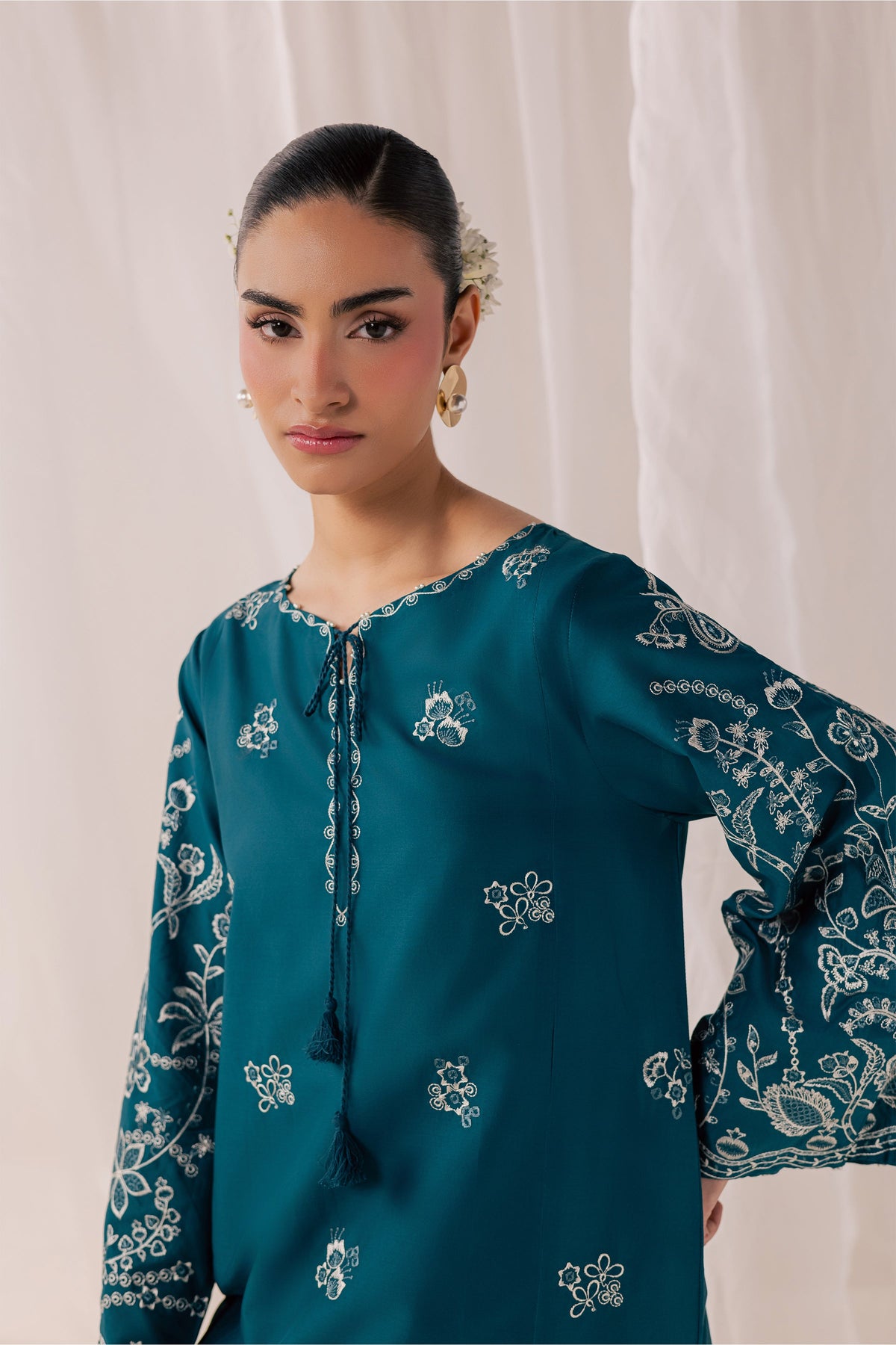 Korrigan 3Pc - Luxury Embroidered Lawn