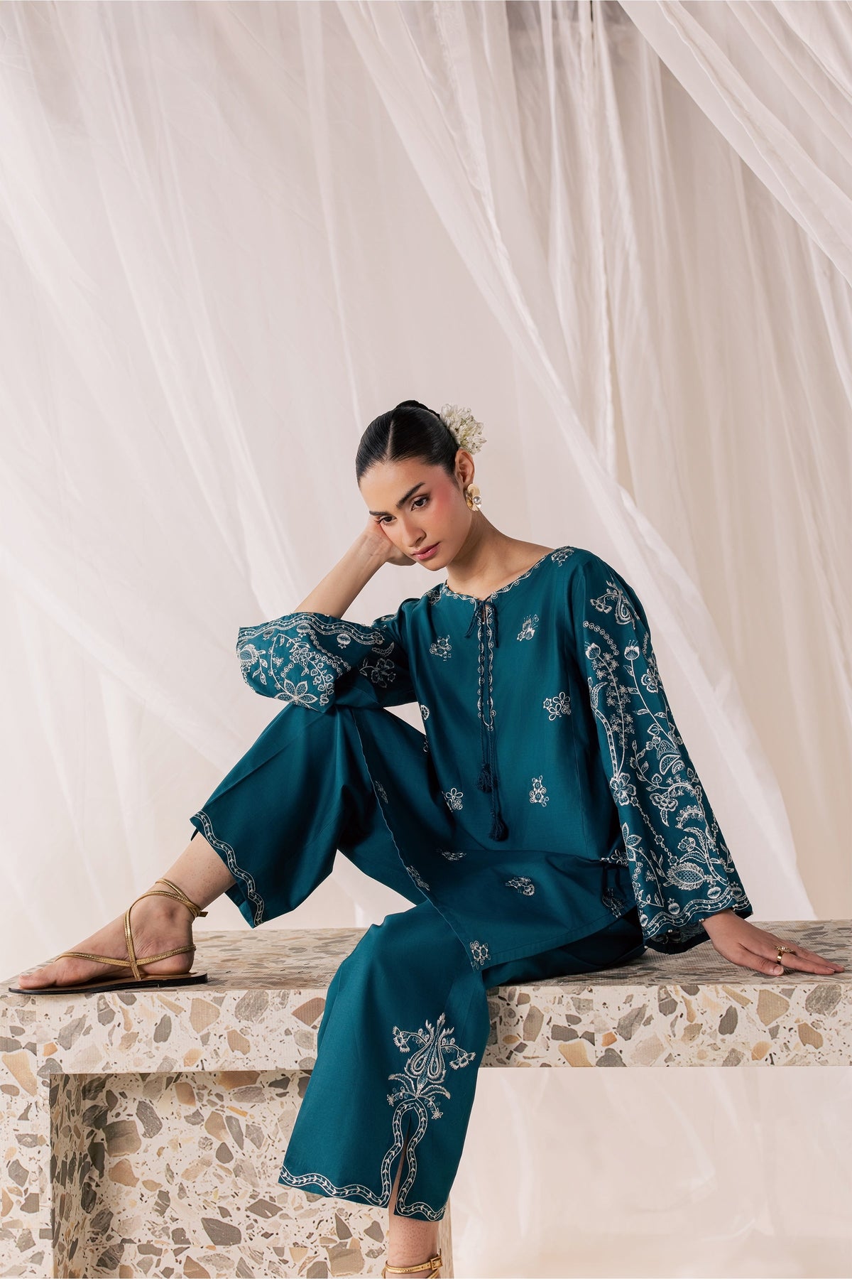 Korrigan 3Pc - Luxury Embroidered Lawn