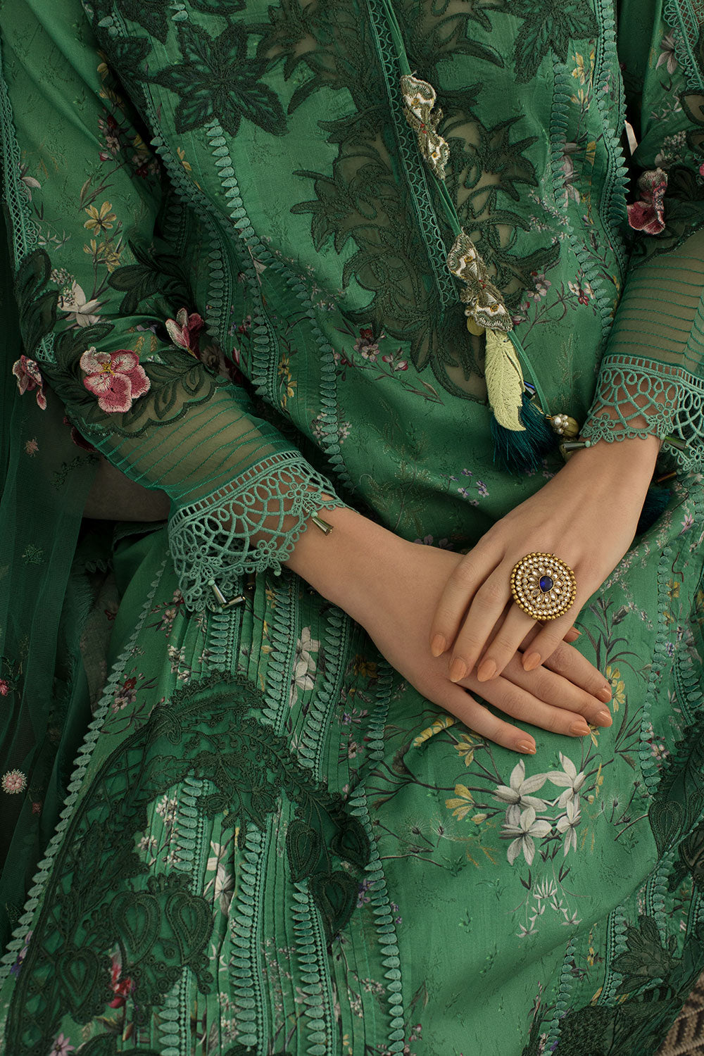 Design 15B Luxury Lawn 2024 Unstitched