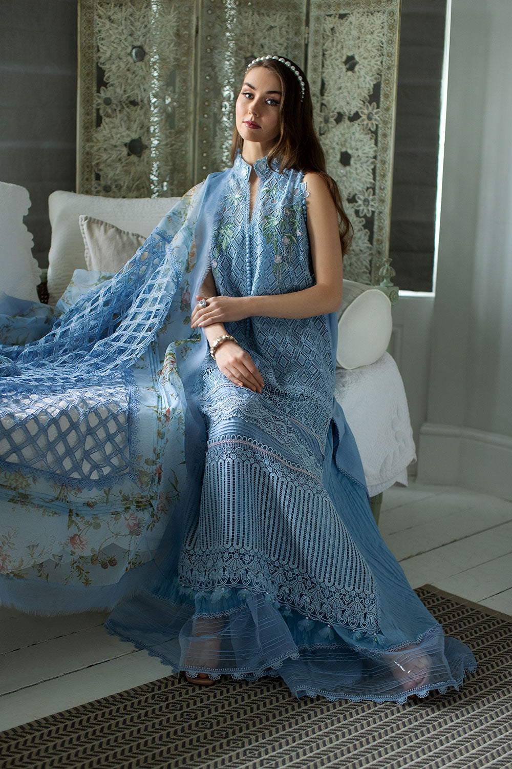 Design 6A Luxury Lawn 2024 Unstitched