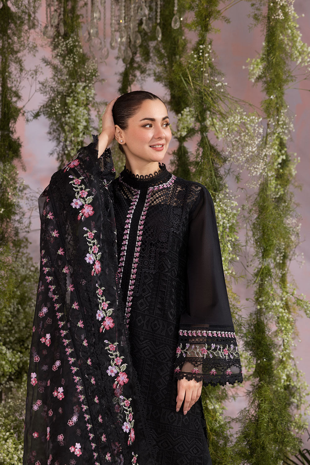 Sobia Nazir – L25-11A Style