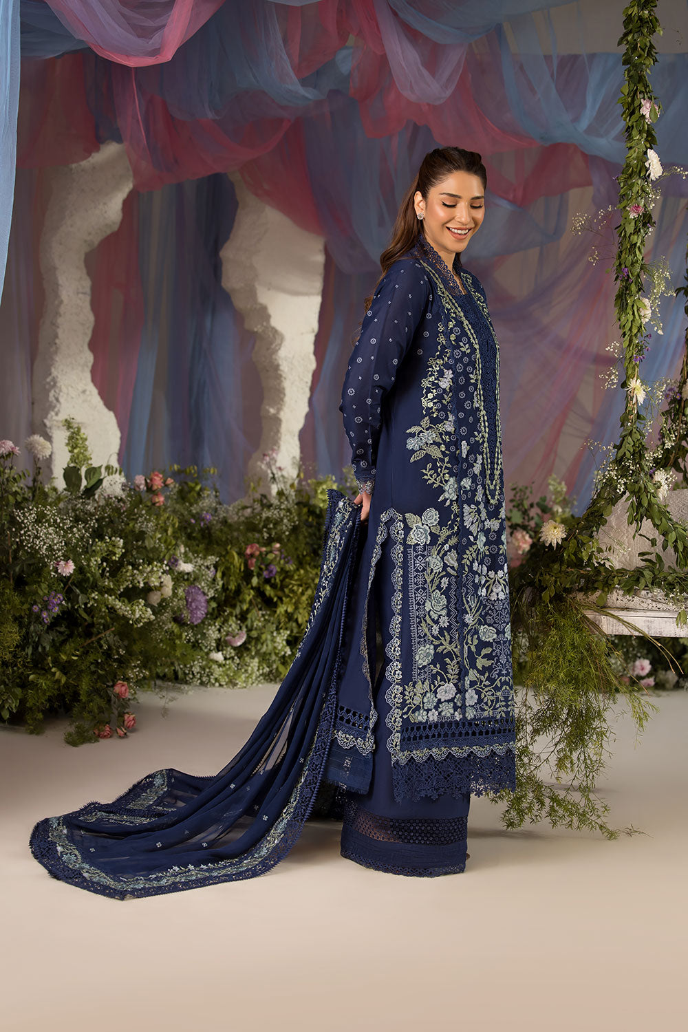 Design 8A Luxury Lawn 2025 Unstitched