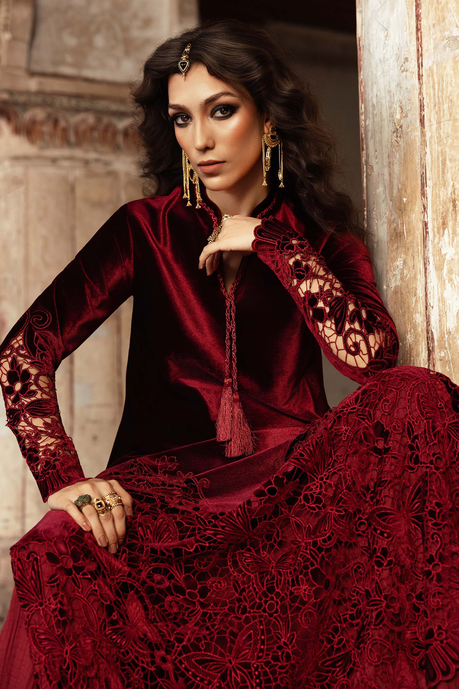 Embroidered Velvet Fabric (1Pc) | LF-CH25-04