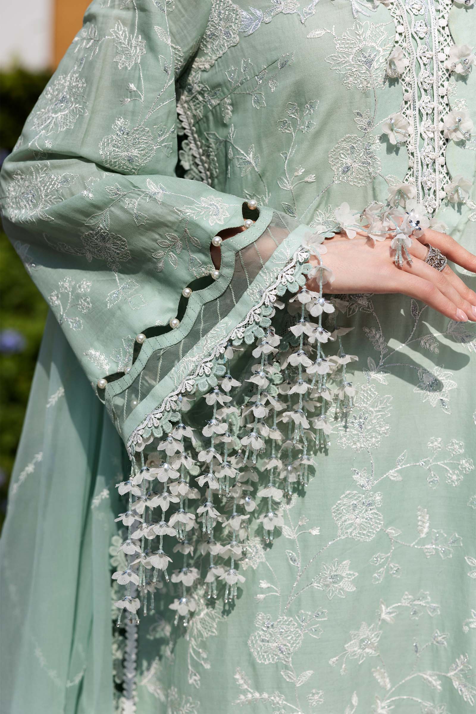 https://cdn.shopify.com/s/files/1/0620/8788/9062/files/LF1020MintGreenCloseup_J.jpg?v=1769442883