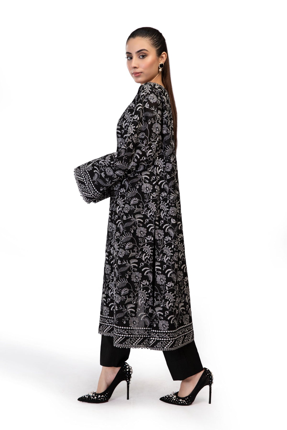 M.Luxe Fabrics Black LF-406