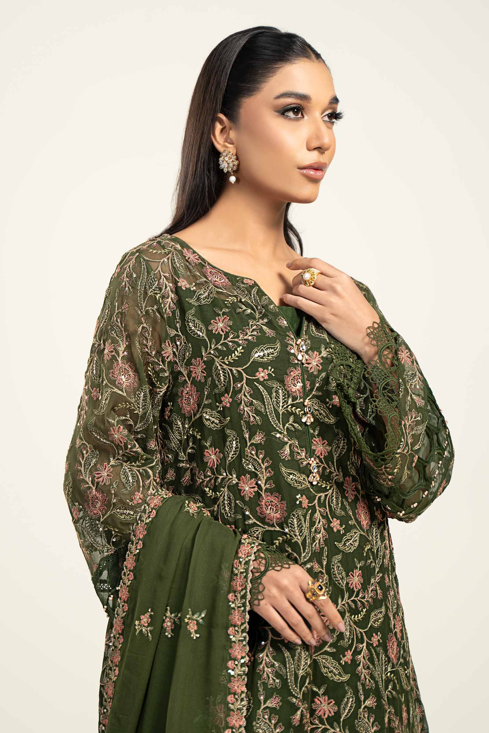 https://cdn.shopify.com/s/files/1/0620/8788/9062/files/LF720GreenCloseup_bc248b41-e654-43e8-b82f-5108a3352516.jpg?v=1726144987