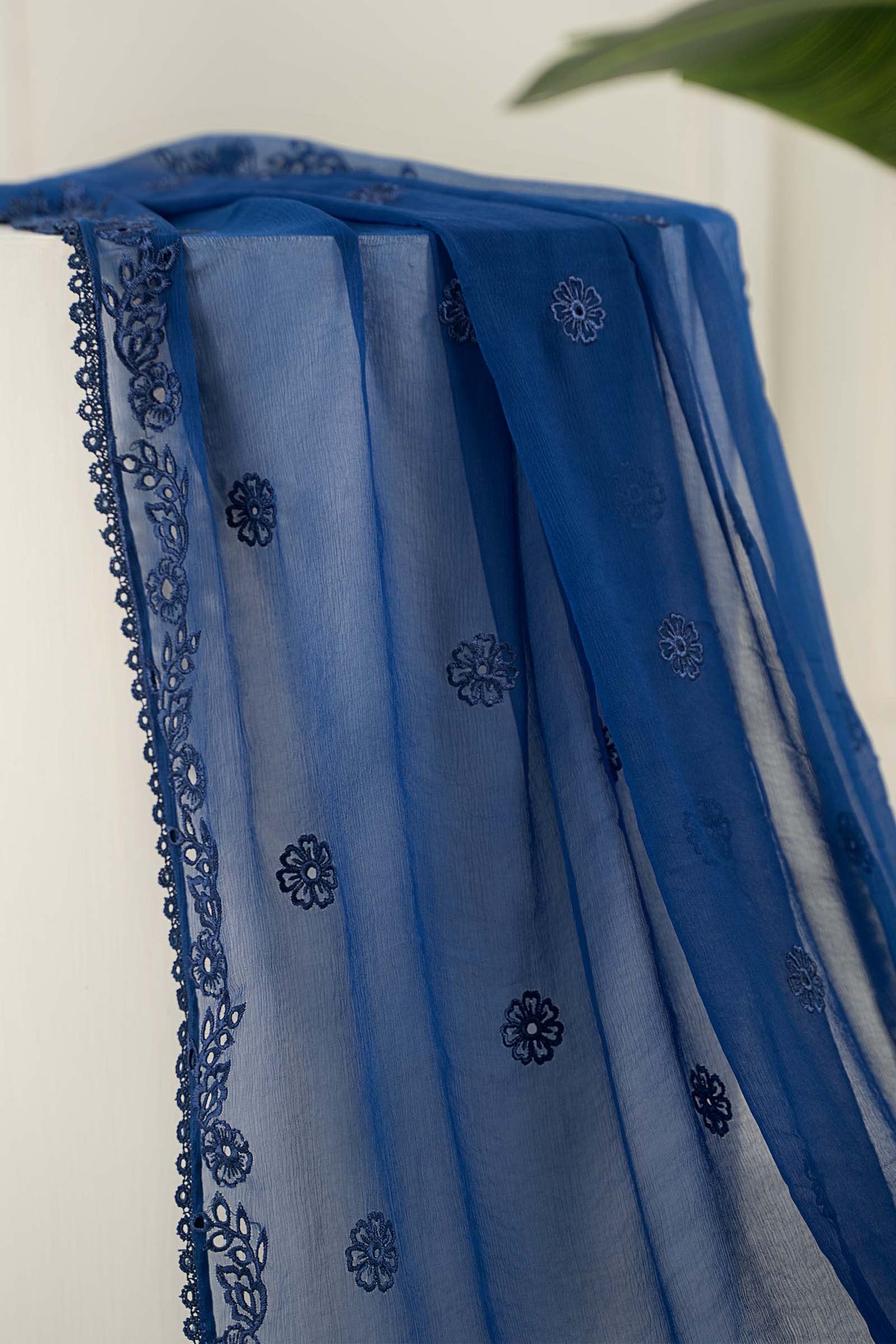 Embroidered Lawn Fabric (3Pcs) | Lf-803