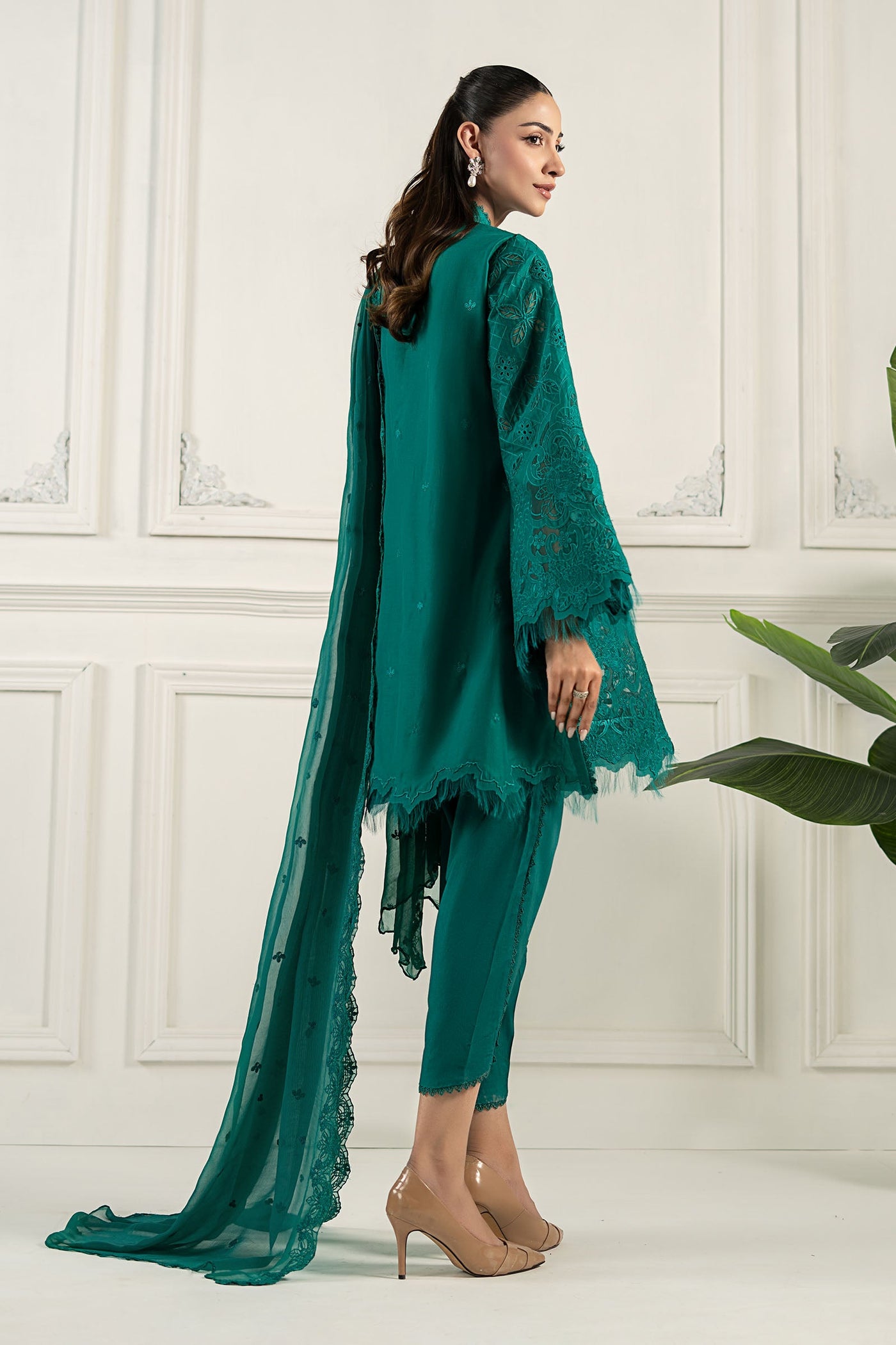 Embroidered Lawn Fabric (3Pcs) | Lf-804