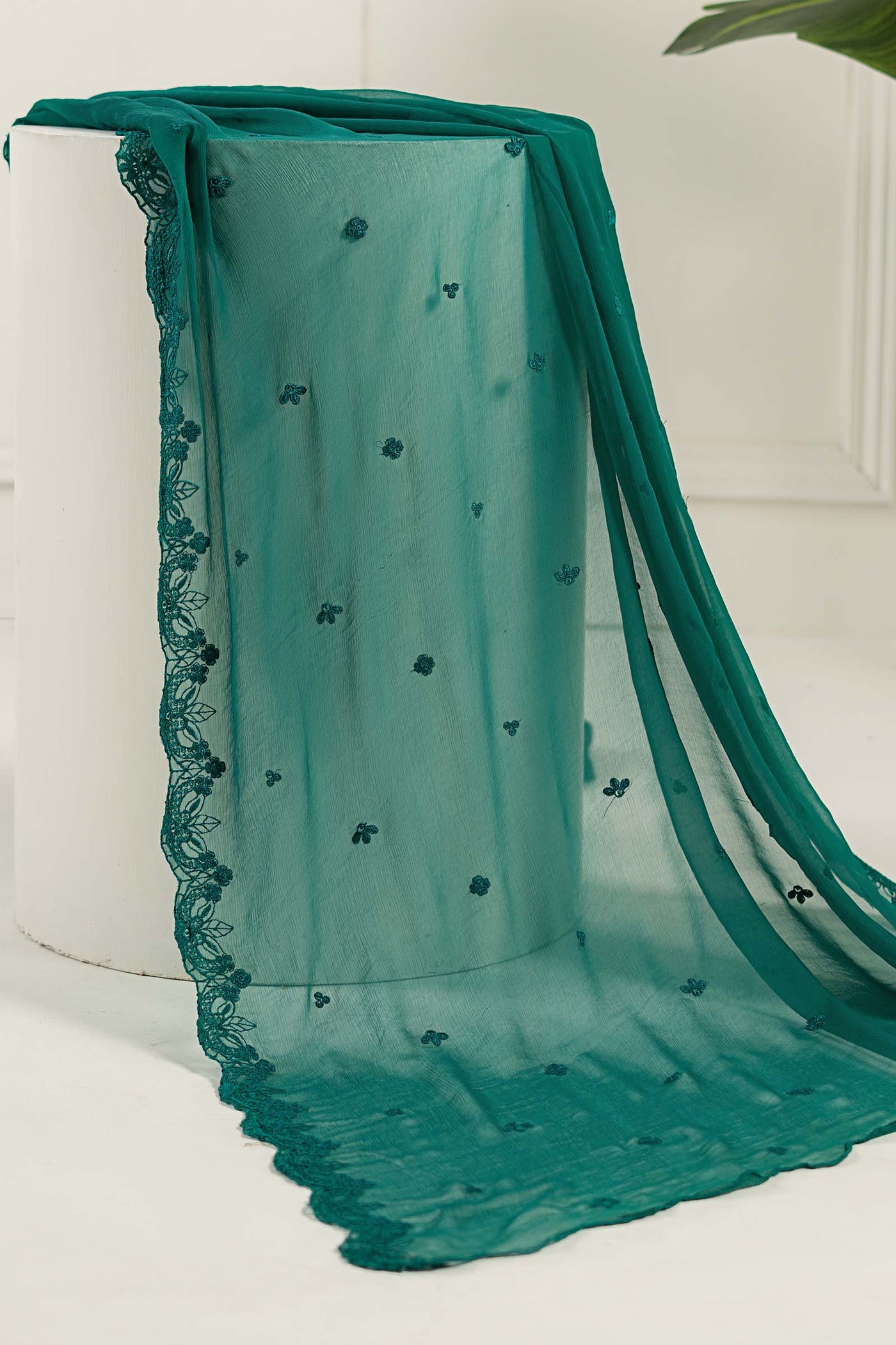 Embroidered Lawn Fabric (3Pcs) | Lf-804