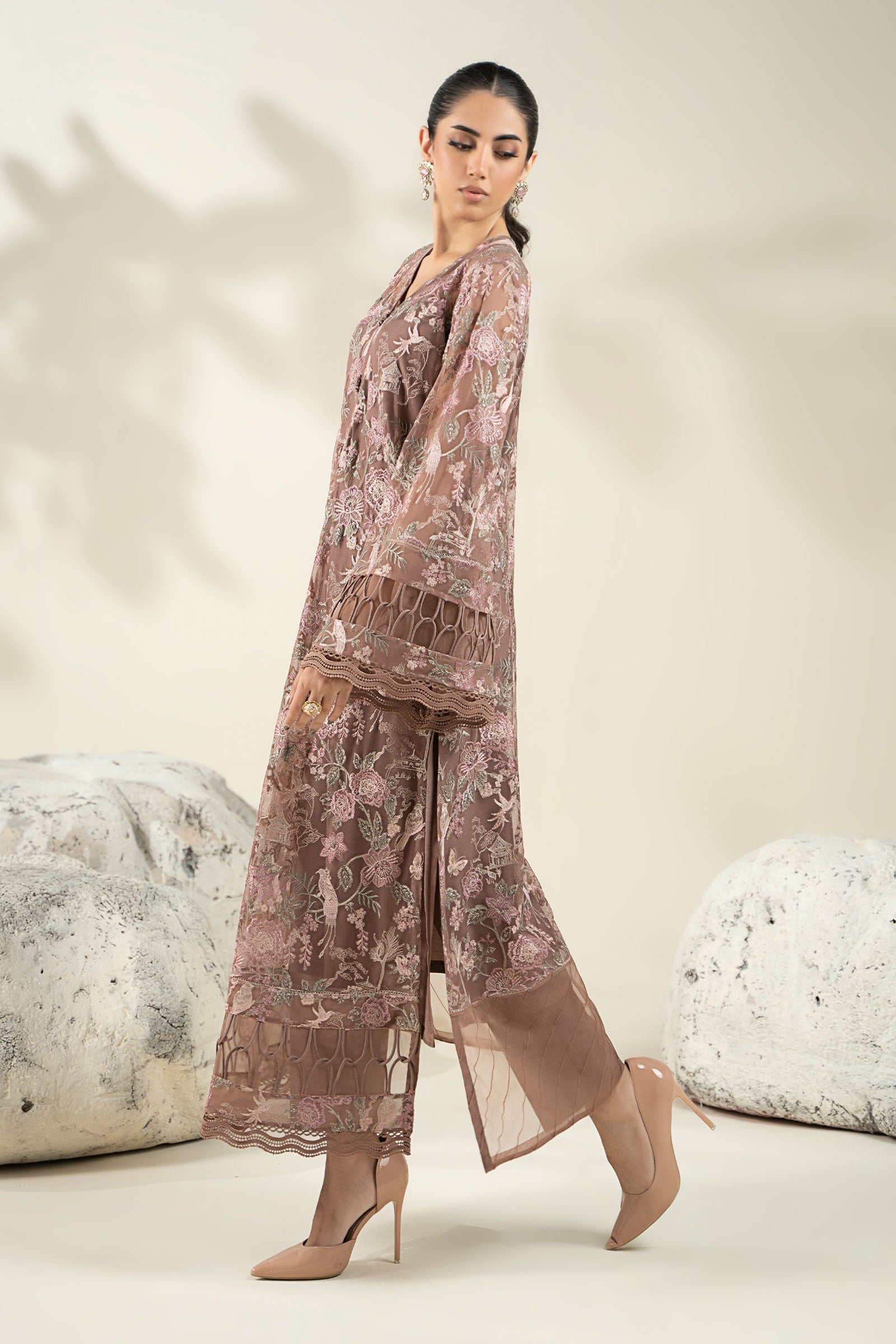 https://cdn.shopify.com/s/files/1/0620/8788/9062/files/LF901AshRose_S_Side_B.jpg?v=1758956488