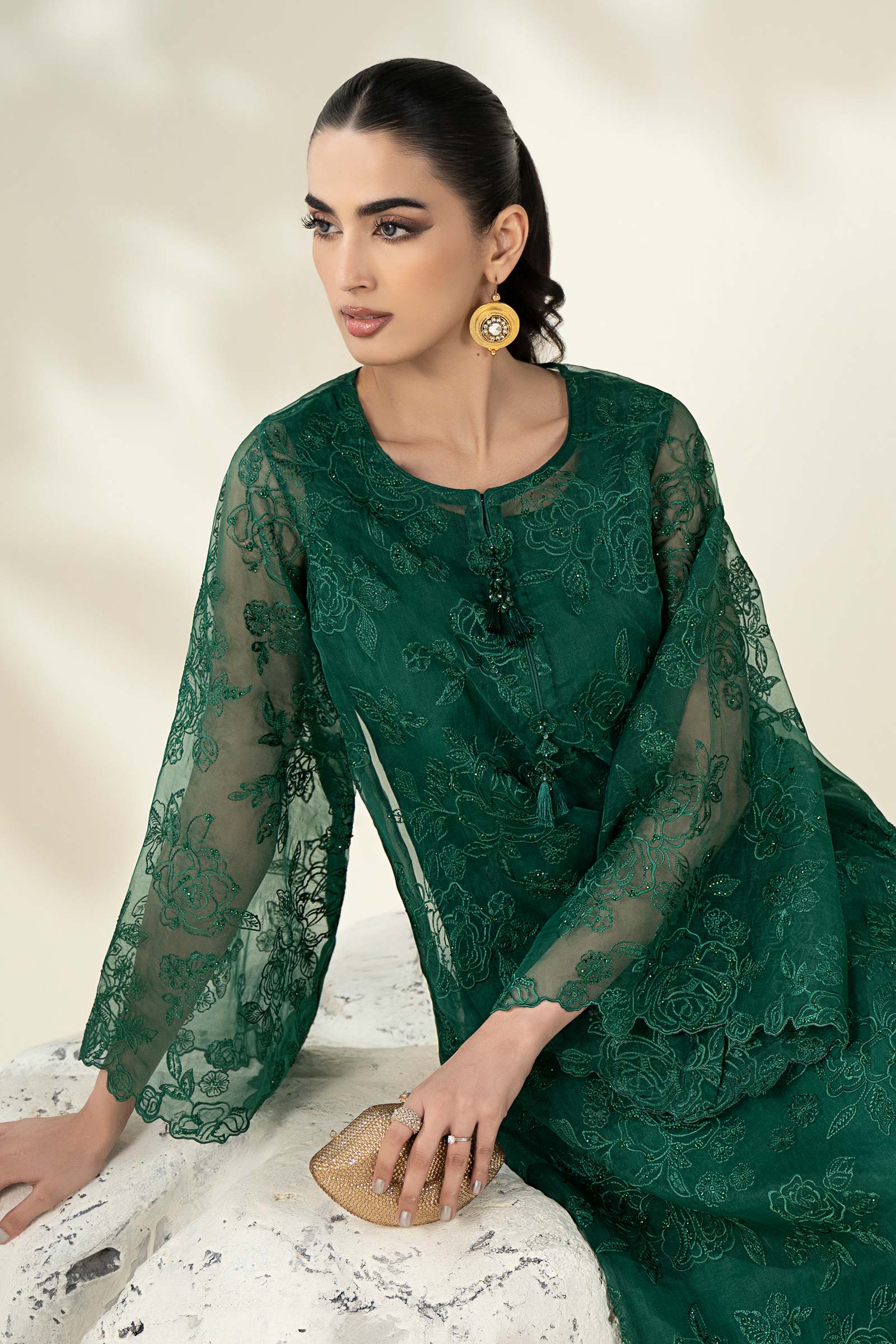 https://cdn.shopify.com/s/files/1/0620/8788/9062/files/LF909EmeraldGreen_S_Closeup_D.jpg?v=1765787141