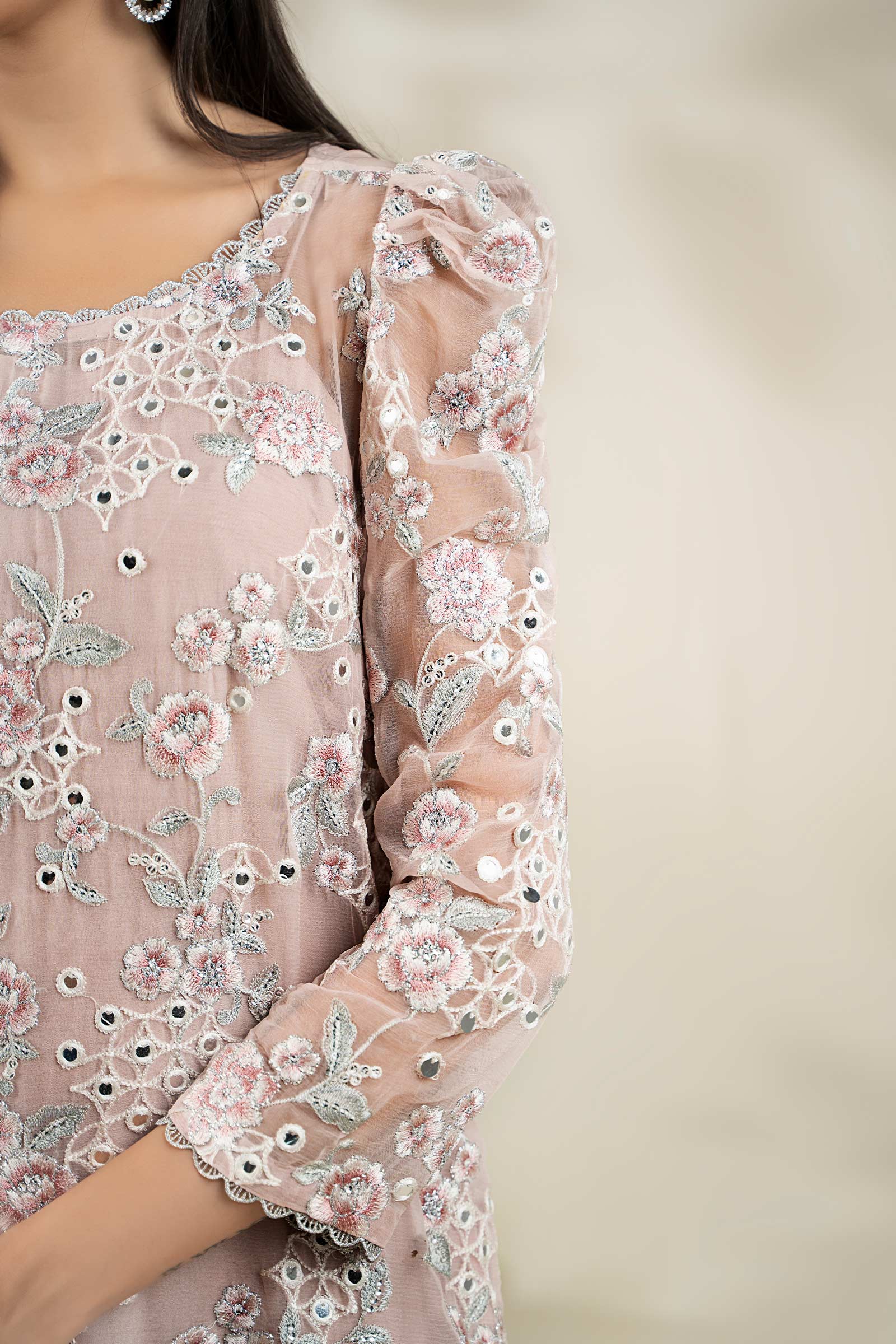 https://cdn.shopify.com/s/files/1/0620/8788/9062/files/LF916PowderPink_S_Closeup_E.jpg?v=1765787665