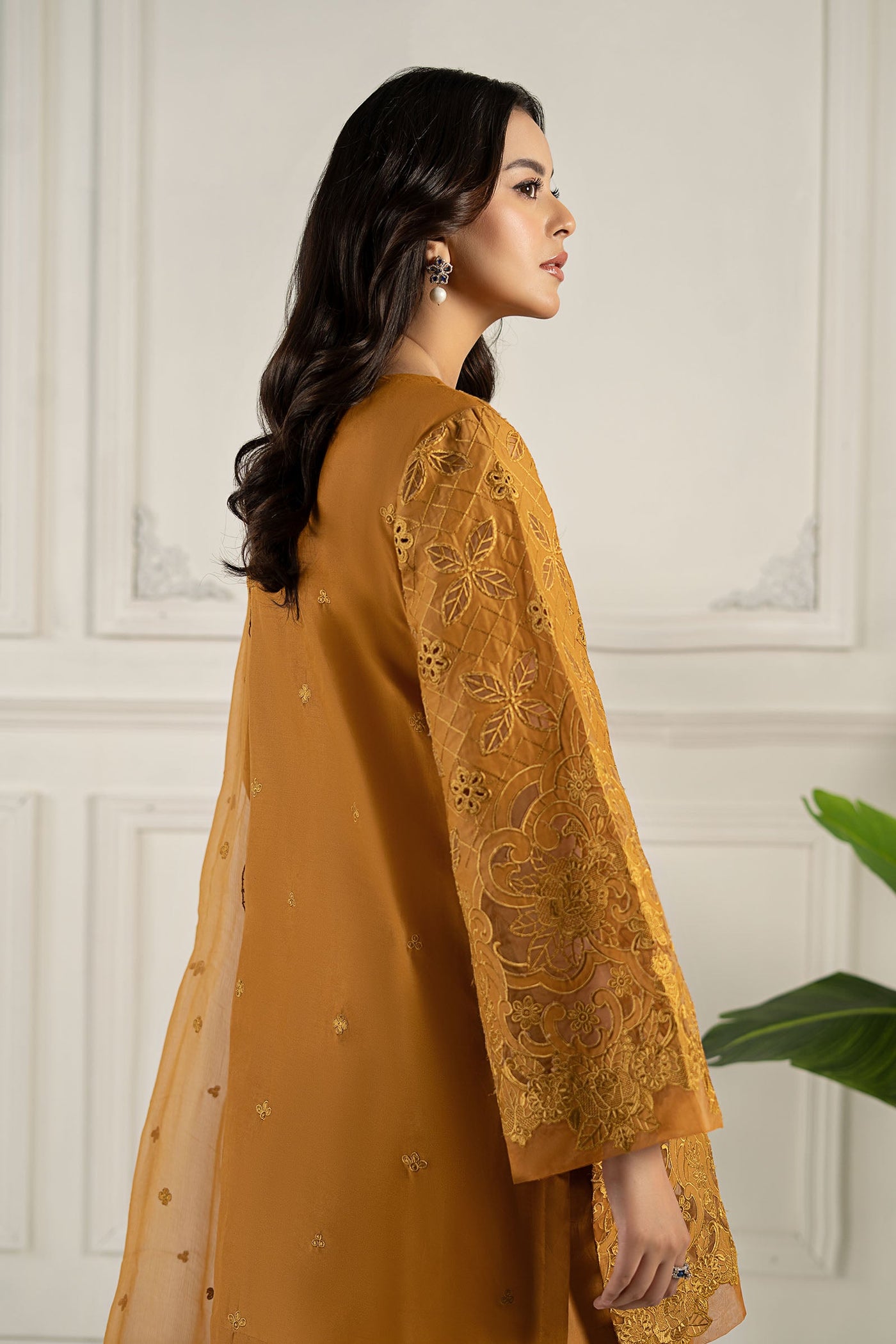 Embroidered Lawn Fabric (3Pcs) | Lf-806