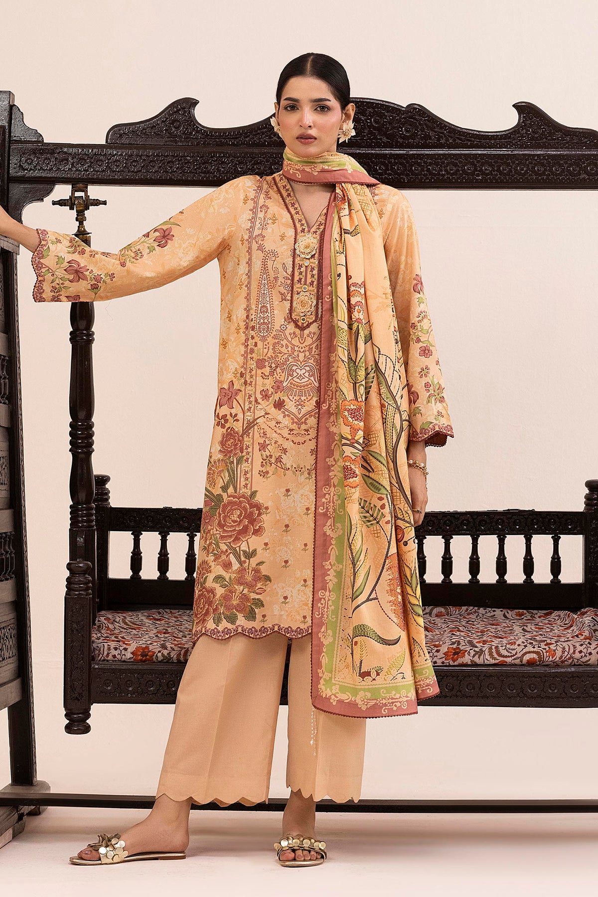 Unstitched 3 Piece Lawn Suit