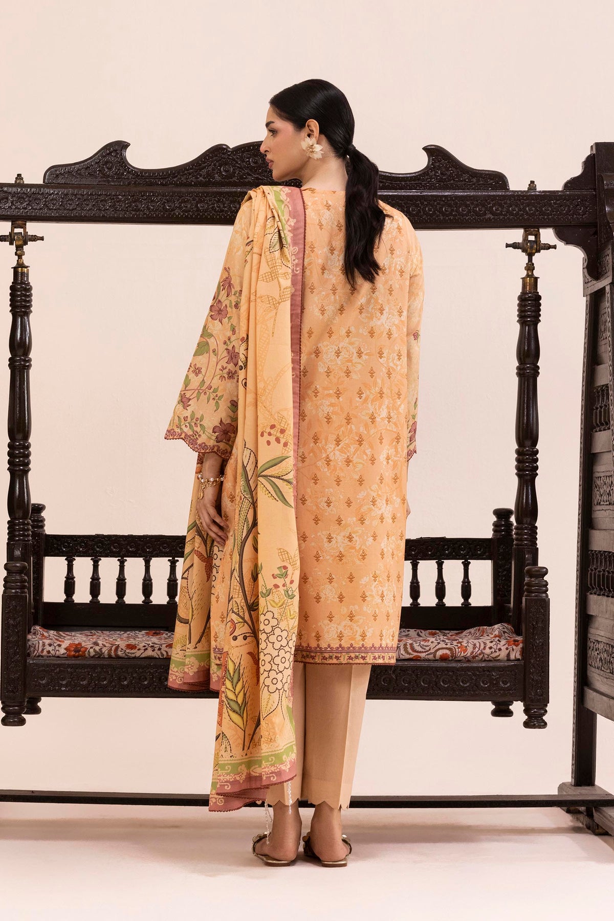 Unstitched 3 Piece Lawn Suit