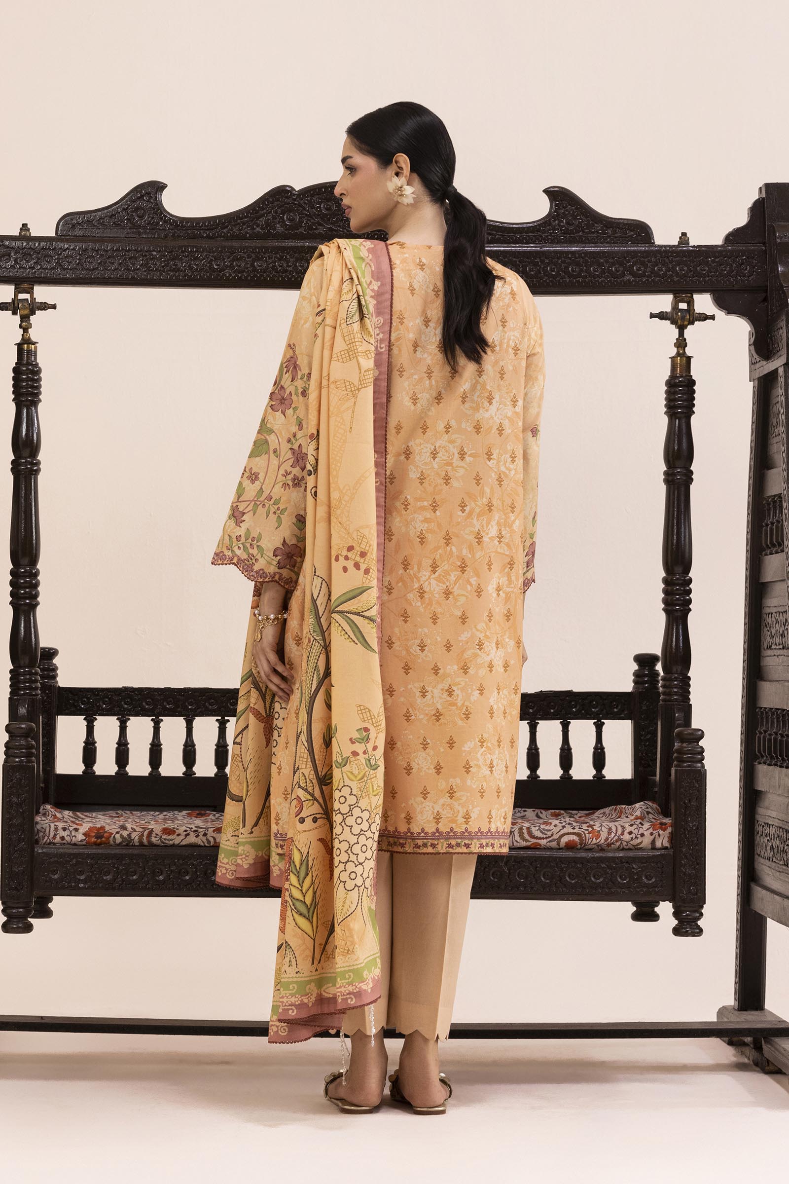 Unstitched 3 Piece Lawn Suit