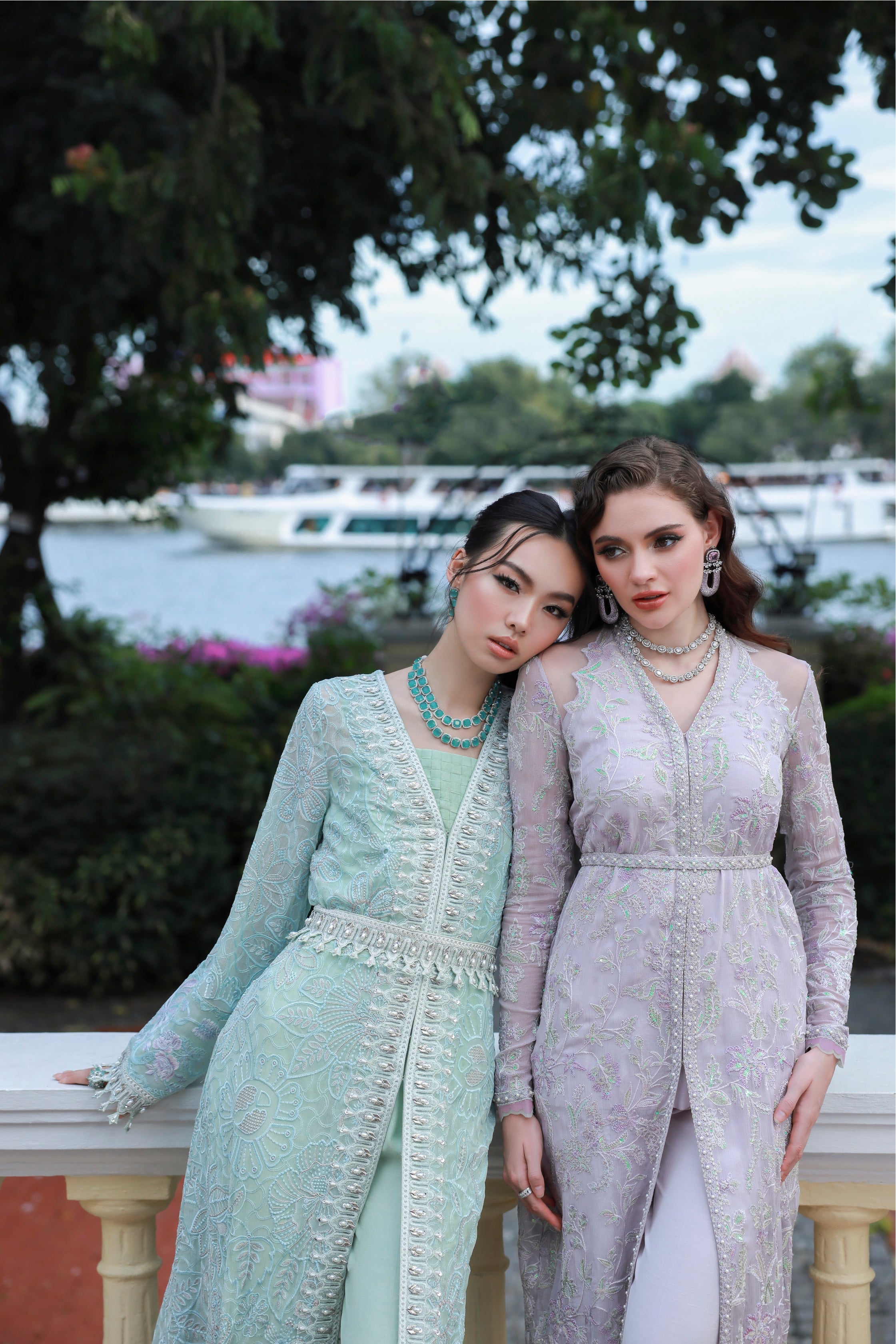 https://cdn.shopify.com/s/files/1/0523/4327/5696/files/LIYANA13.jpg?v=1755959282