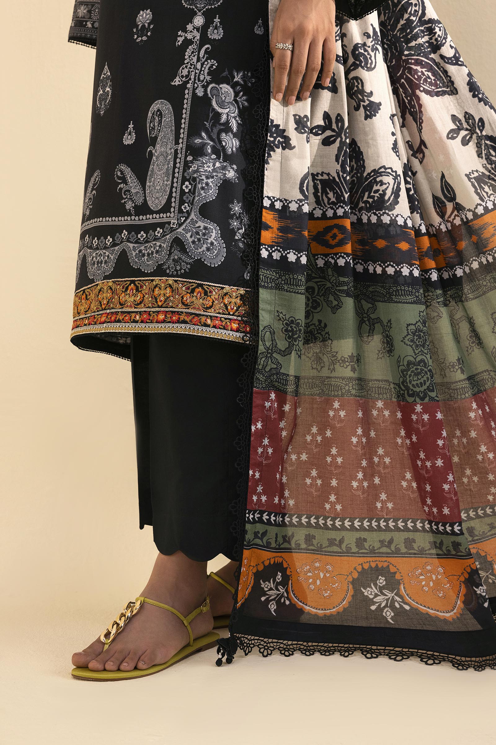 Unstitched Embroidered 3 Piece Lawn Suit