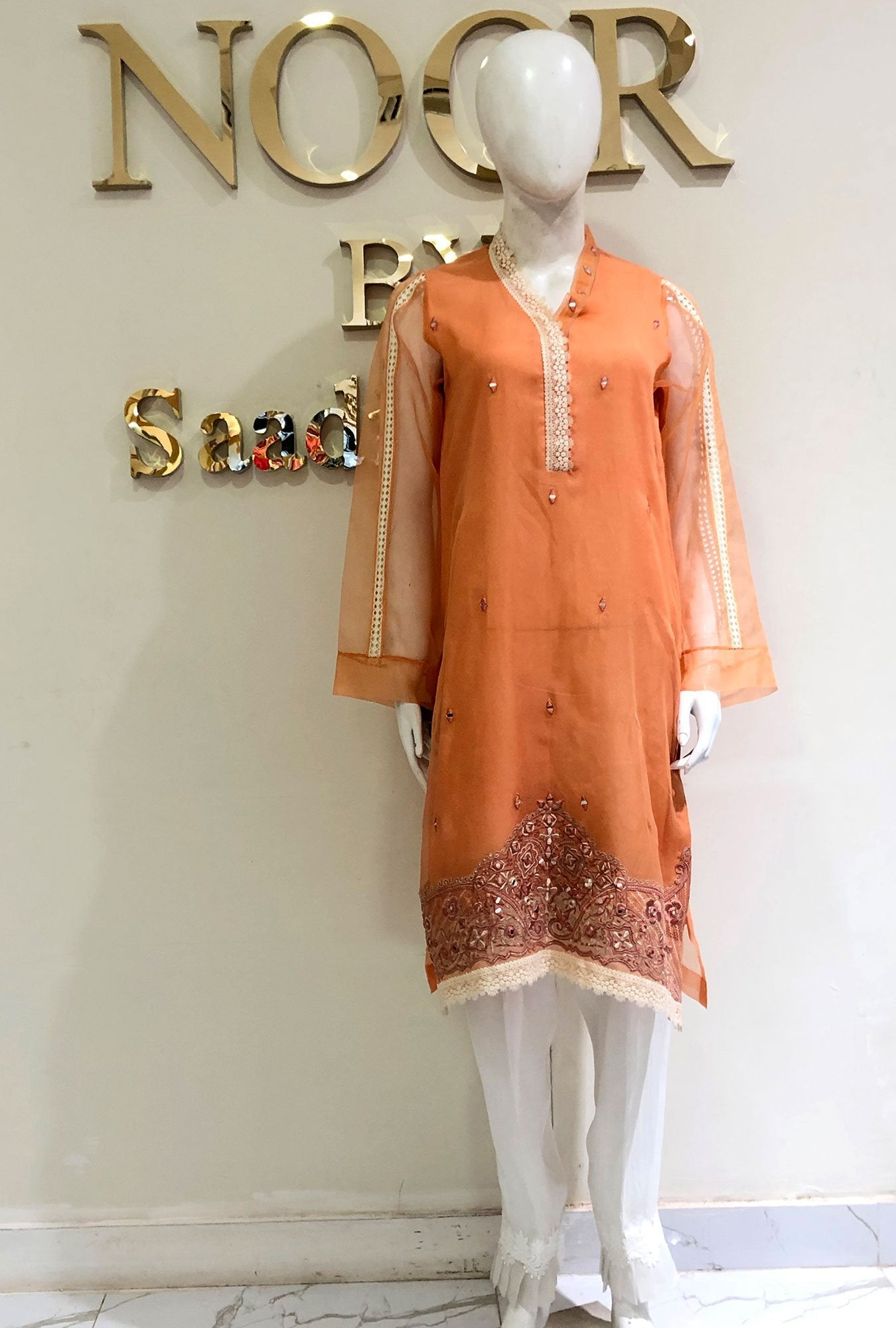 VIBRANT.ORANGE-