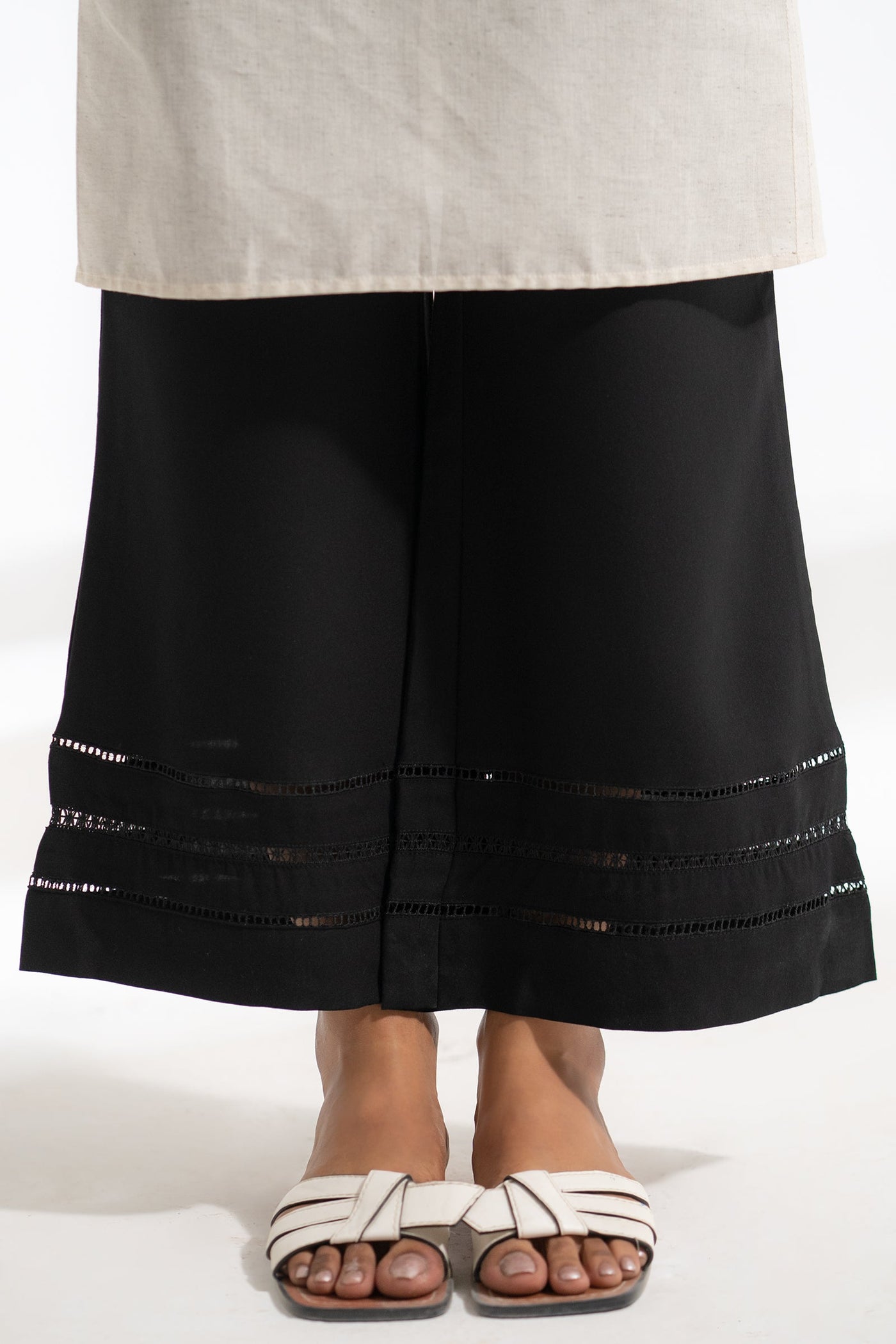https://cdn.shopify.com/s/files/1/0568/3308/1529/files/LW0298-BK0.jpg?v=1736854007