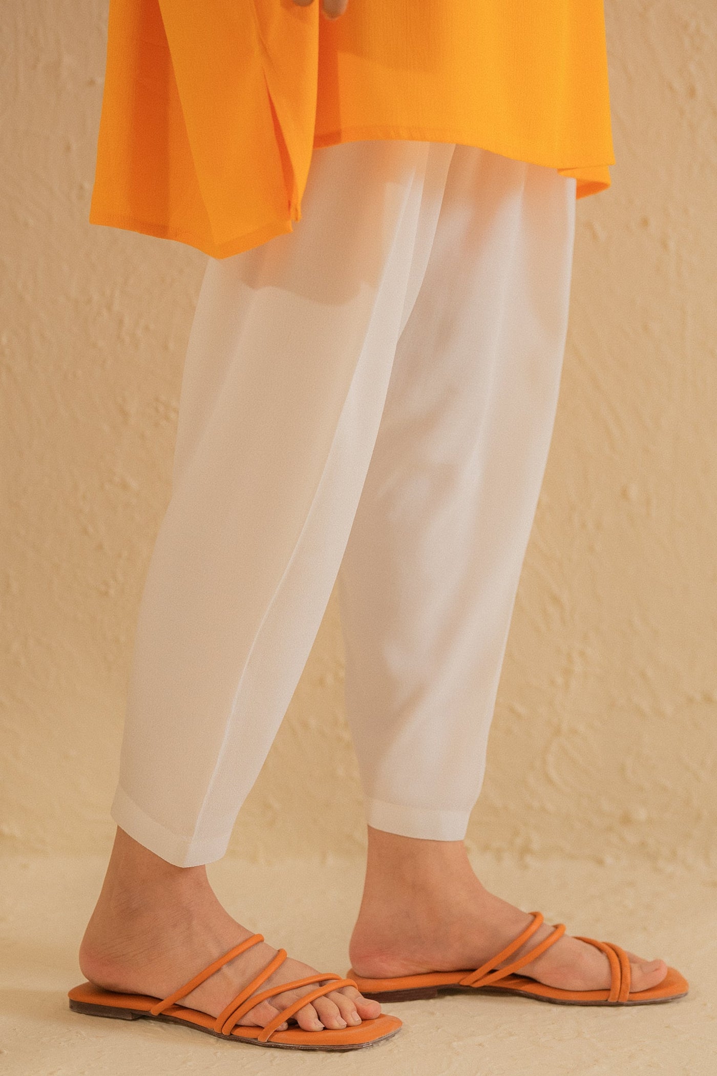 https://cdn.shopify.com/s/files/1/0568/3308/1529/files/LW0302-OW0-5.jpg?v=1749803776