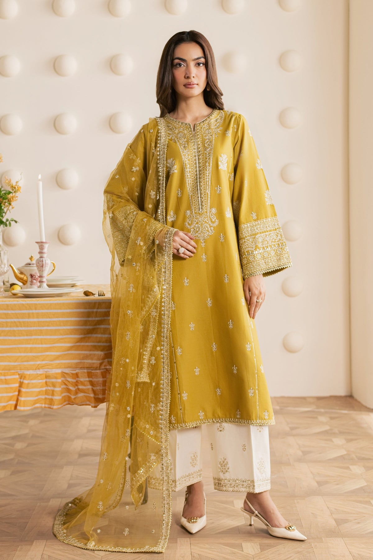 Laiya 3Pc - Embroidered Cambric Pret