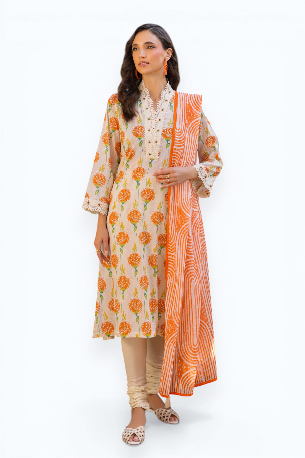 3 Piece Printed Lawn Suit With Lace