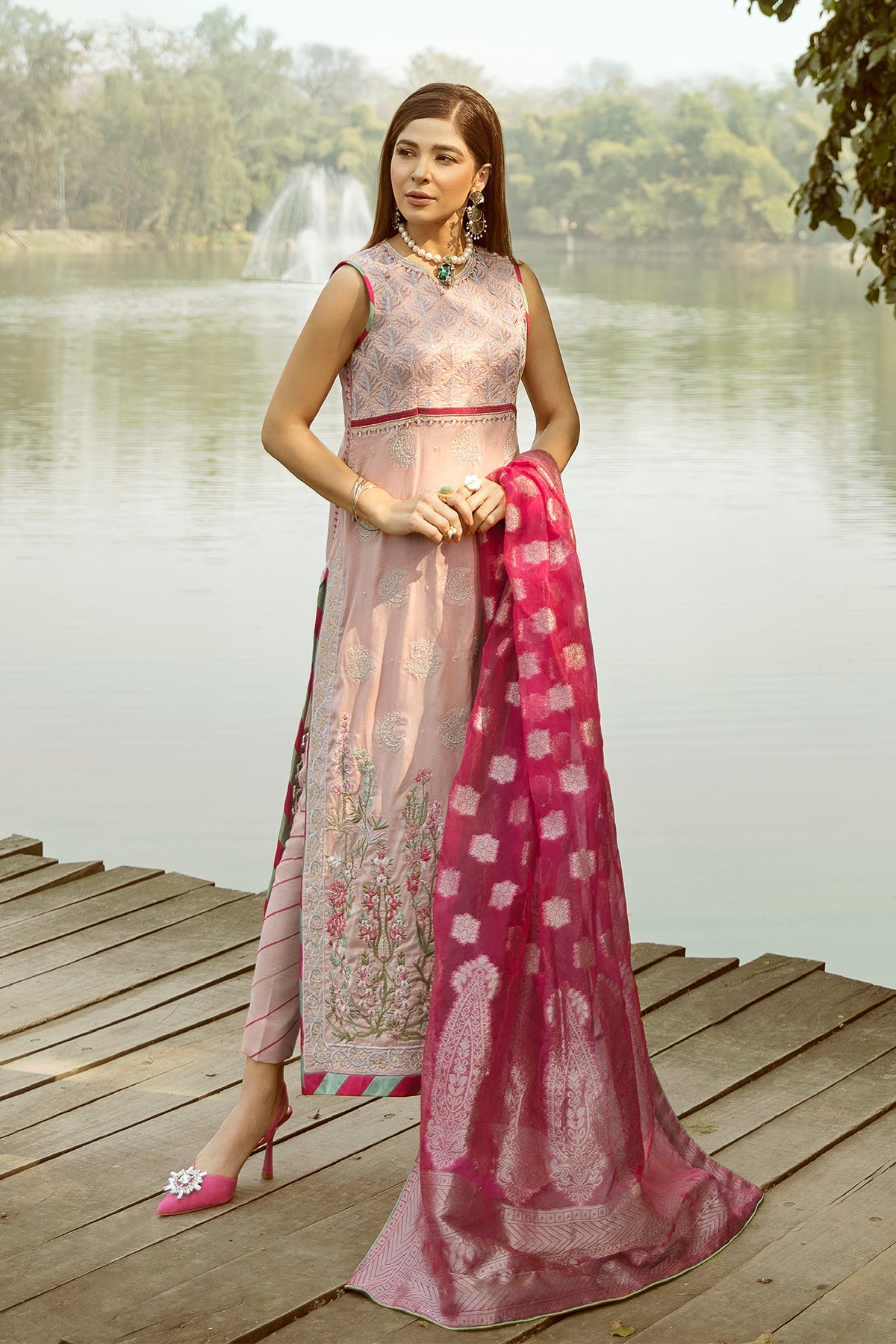 https://cdn.shopify.com/s/files/1/0533/2910/0998/products/Lawn2021ProductImages_0033_1O9A0406_f126c256-f11b-48c7-bdcd-b45ffcb21d64.jpg?v=1614847039