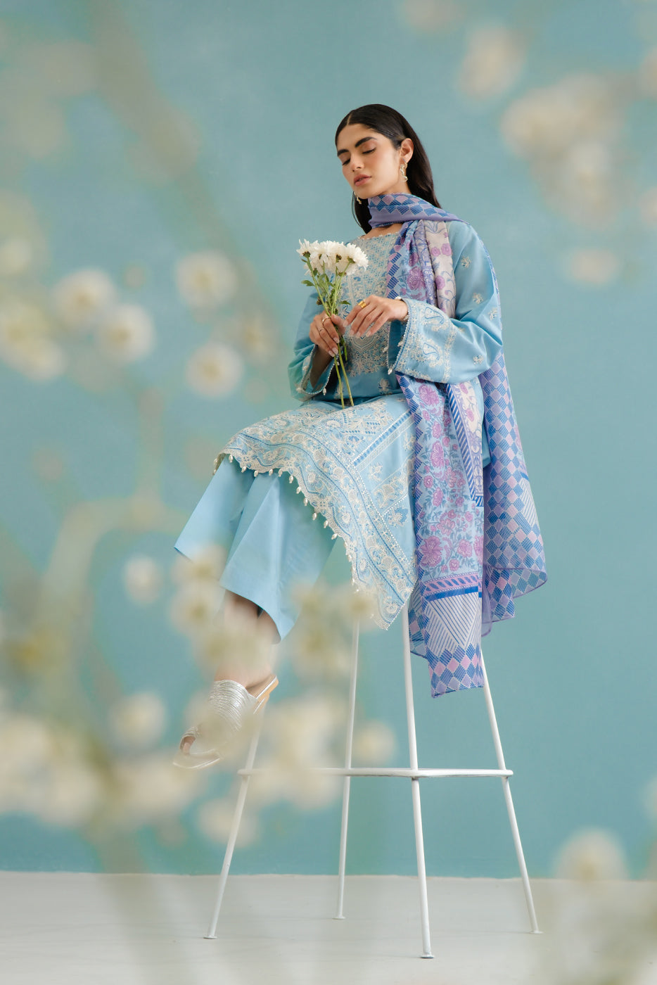 3 Piece Embroidered Lawn Suit (Unstitched)