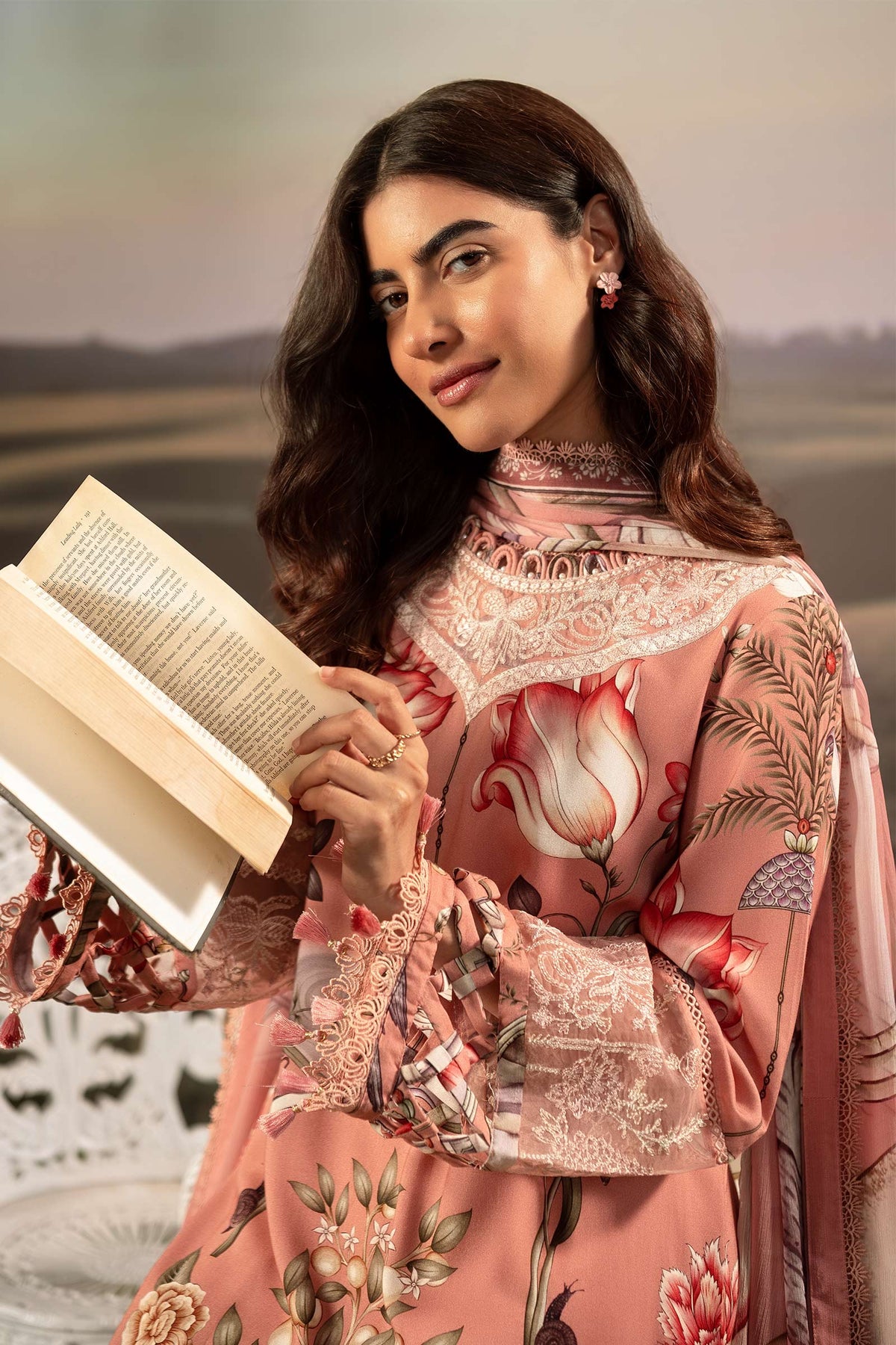 3 Pc Unstitched Embroidered Arabic Lawn Suit | MB-PFUS25-04B