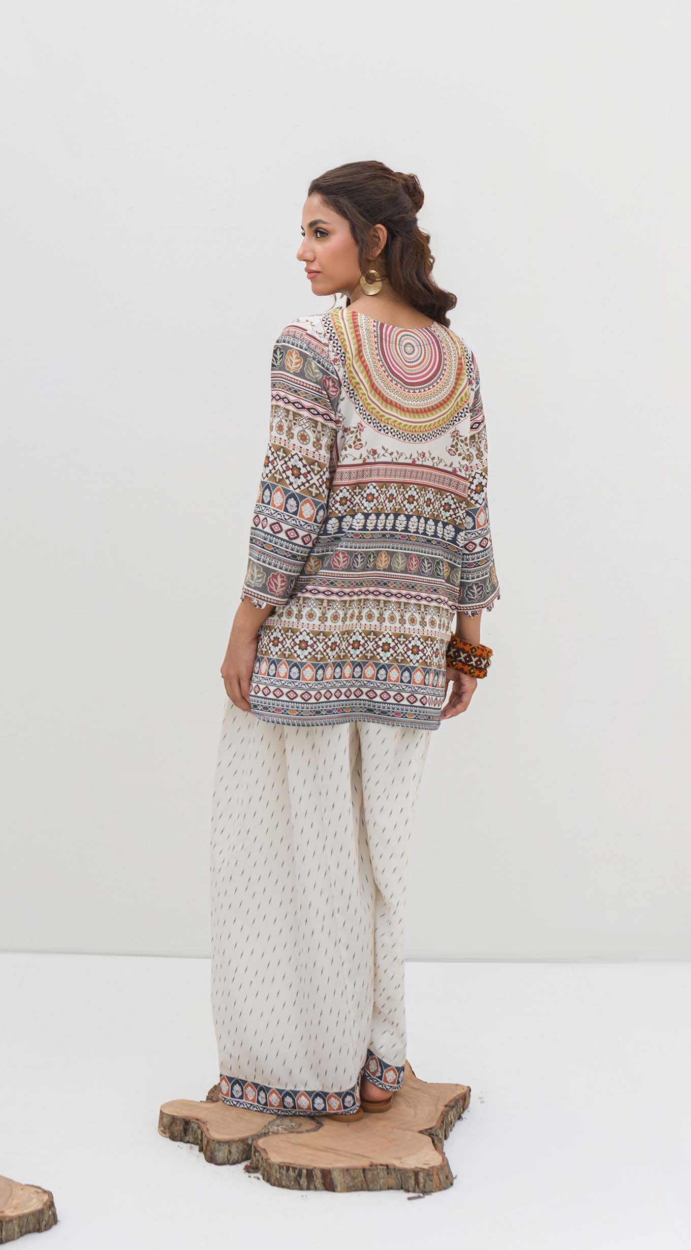 https://cdn.shopify.com/s/files/1/0654/4313/5706/files/Layer48_bb1ba3d4-0fde-4c2a-bbe4-5ac4f213787d.jpg?v=1757420865