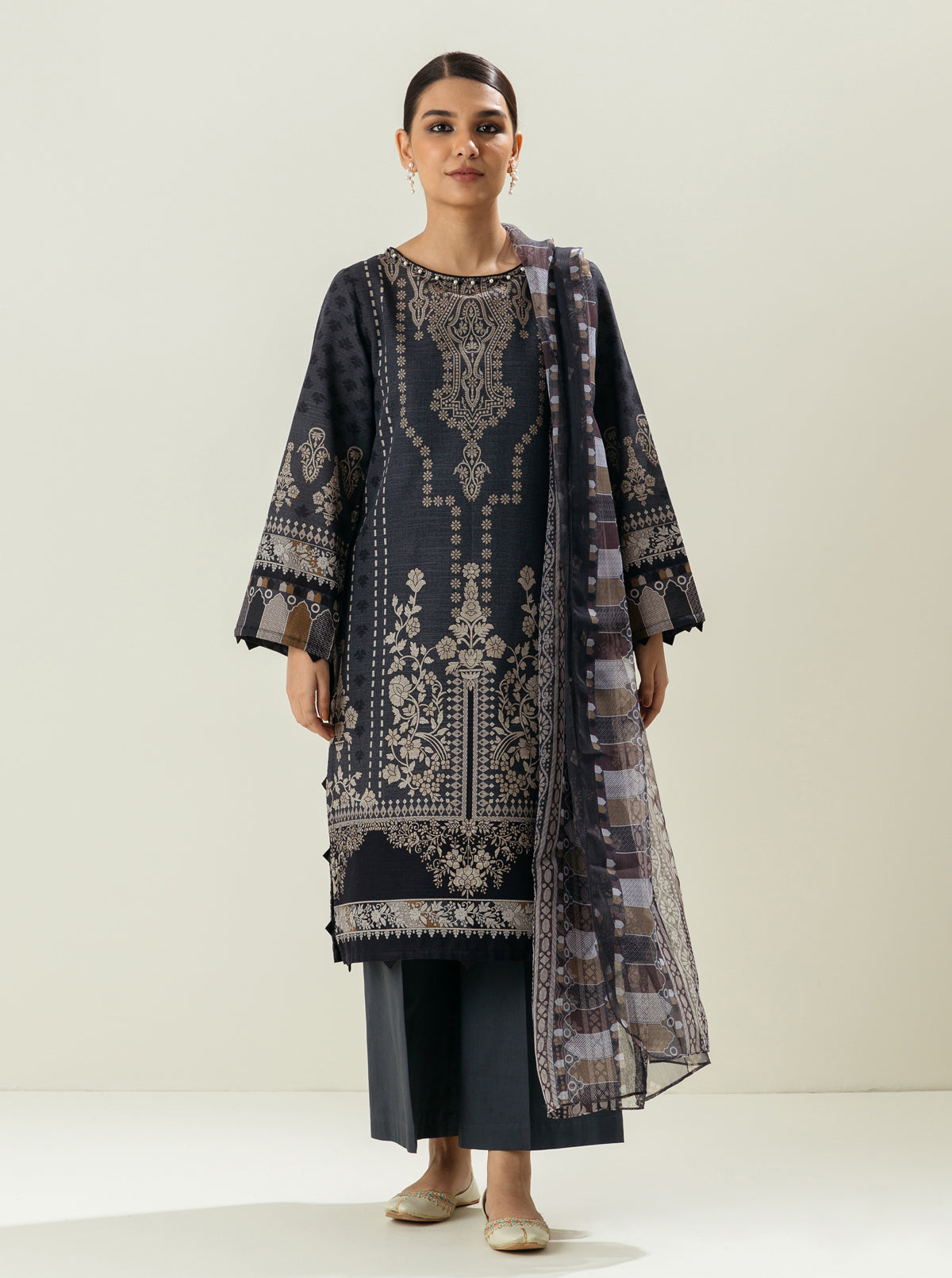 3 Piece - Printed Khaddar Suit - Keystone Gray