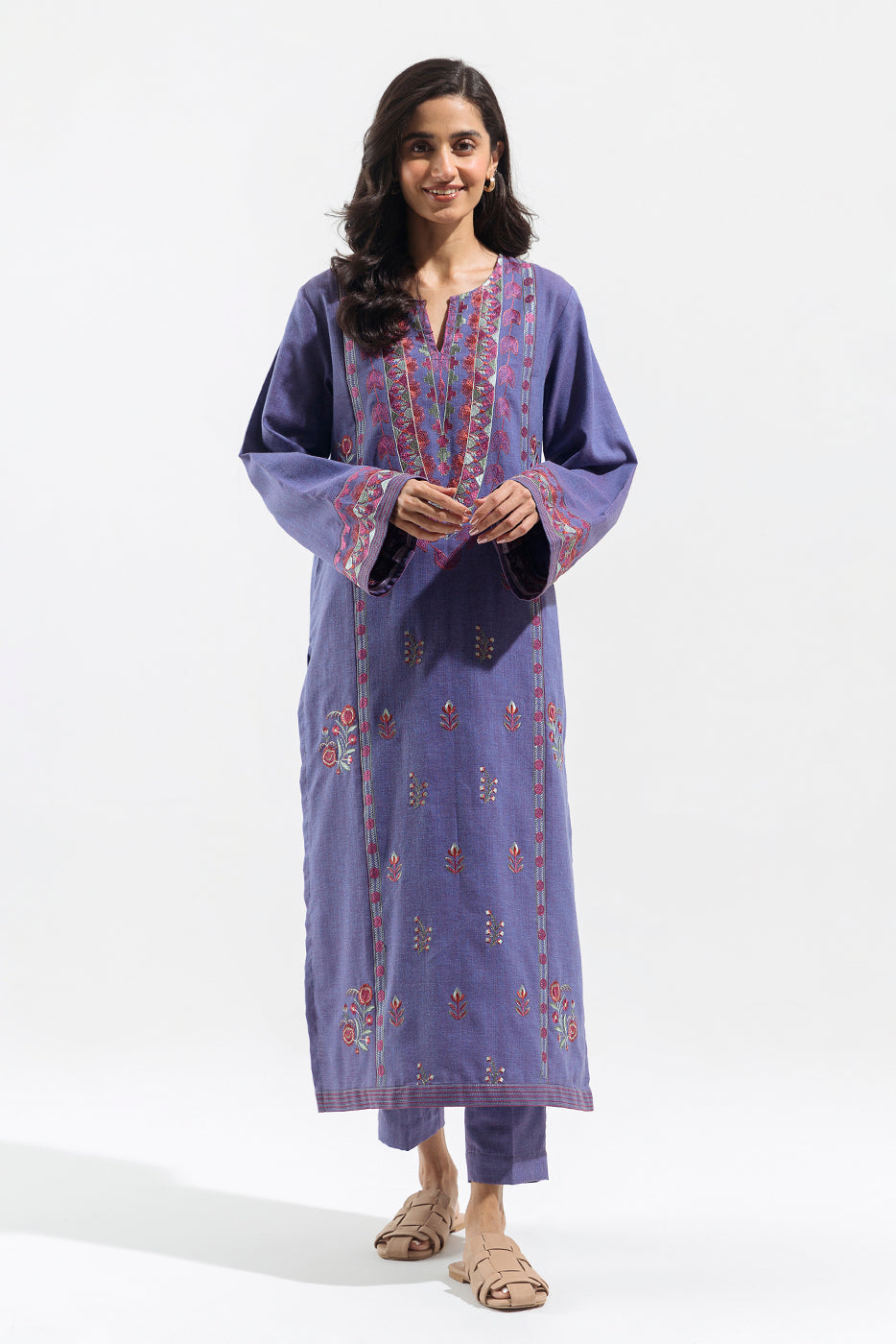 2 Piece - Embroidered Khaddar Suit - Mauve Tale