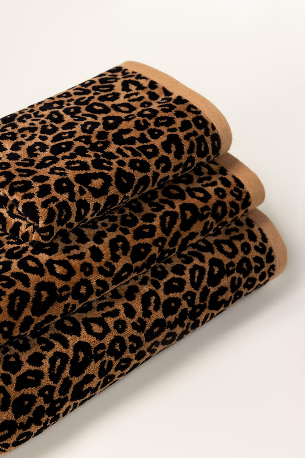 Leopard Jacquard Yarn Dyed Towel