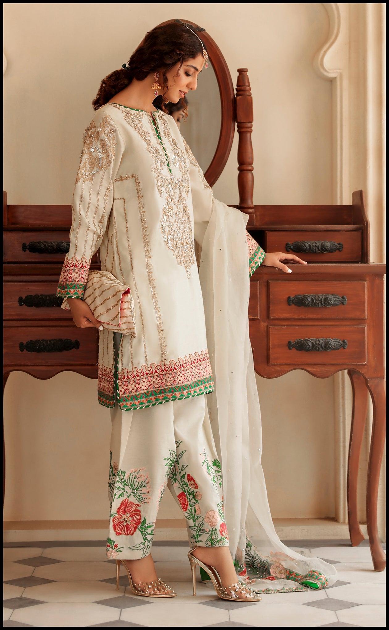 https://cdn.shopify.com/s/files/1/0560/5431/7229/products/Link22.jpg?v=1664520690