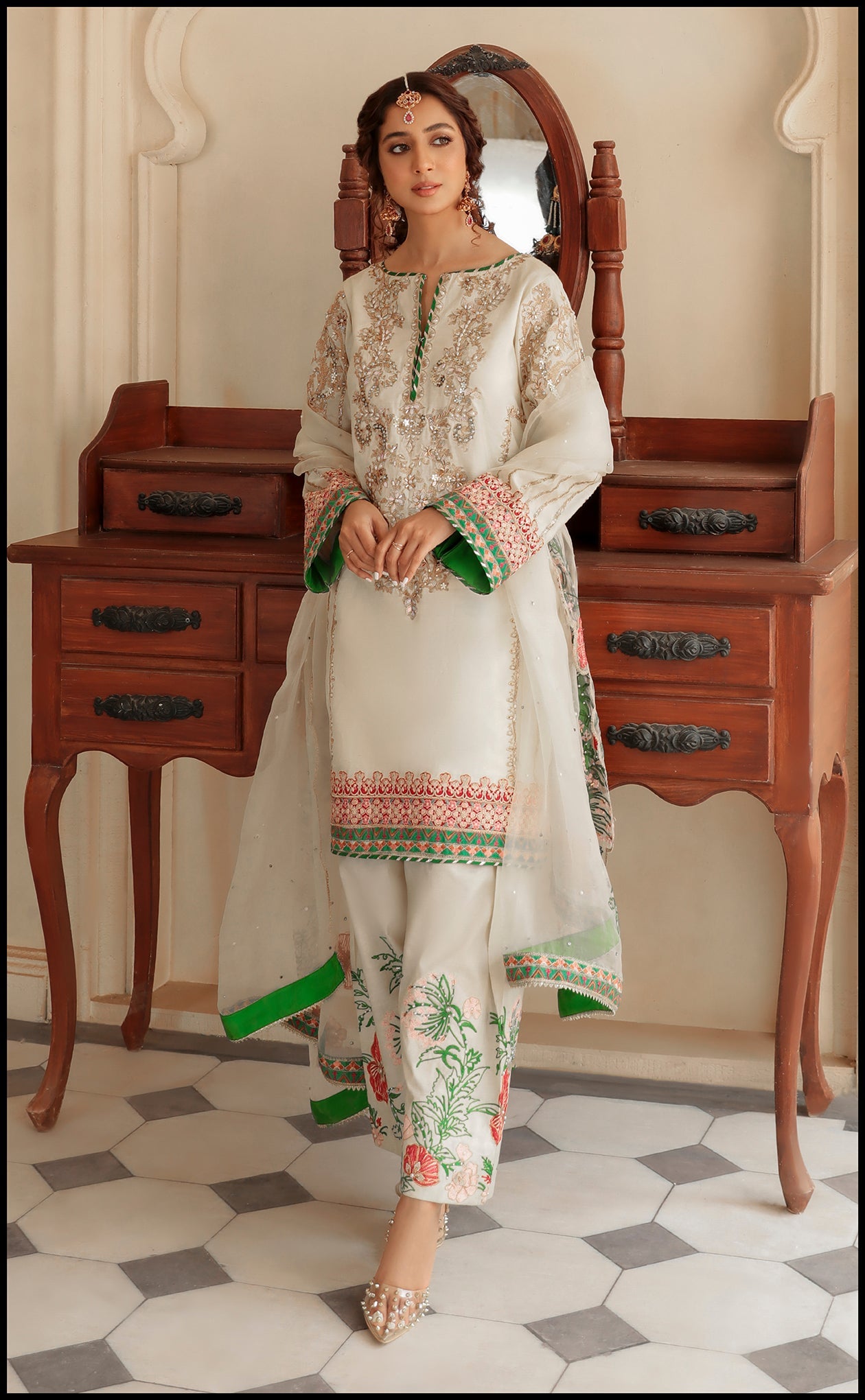 https://cdn.shopify.com/s/files/1/0560/5431/7229/products/Link24.jpg?v=1664520691