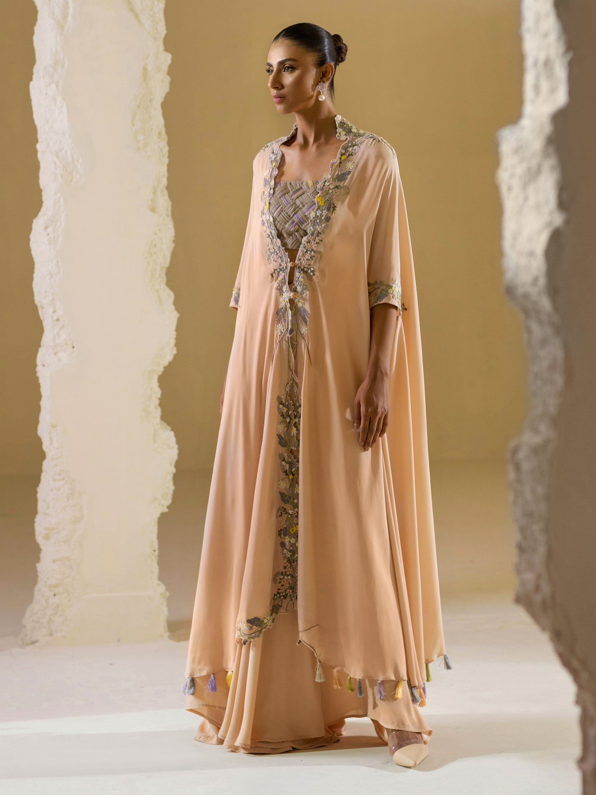 https://cdn.shopify.com/s/files/1/0768/4872/6205/files/Luna-4.jpg?v=1777661430