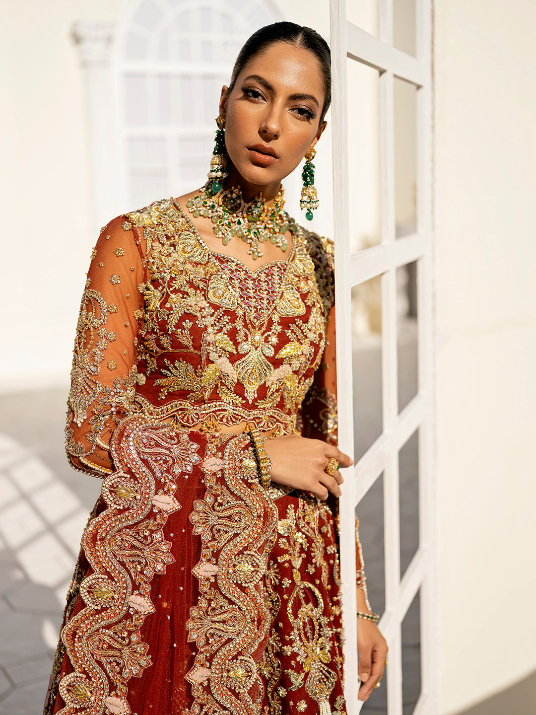 https://cdn.shopify.com/s/files/1/0523/4327/5696/products/Luxury-Pakistani-bridal-Arpieta-red-and-gold-outfit-mysie-2.jpg?v=1757931413