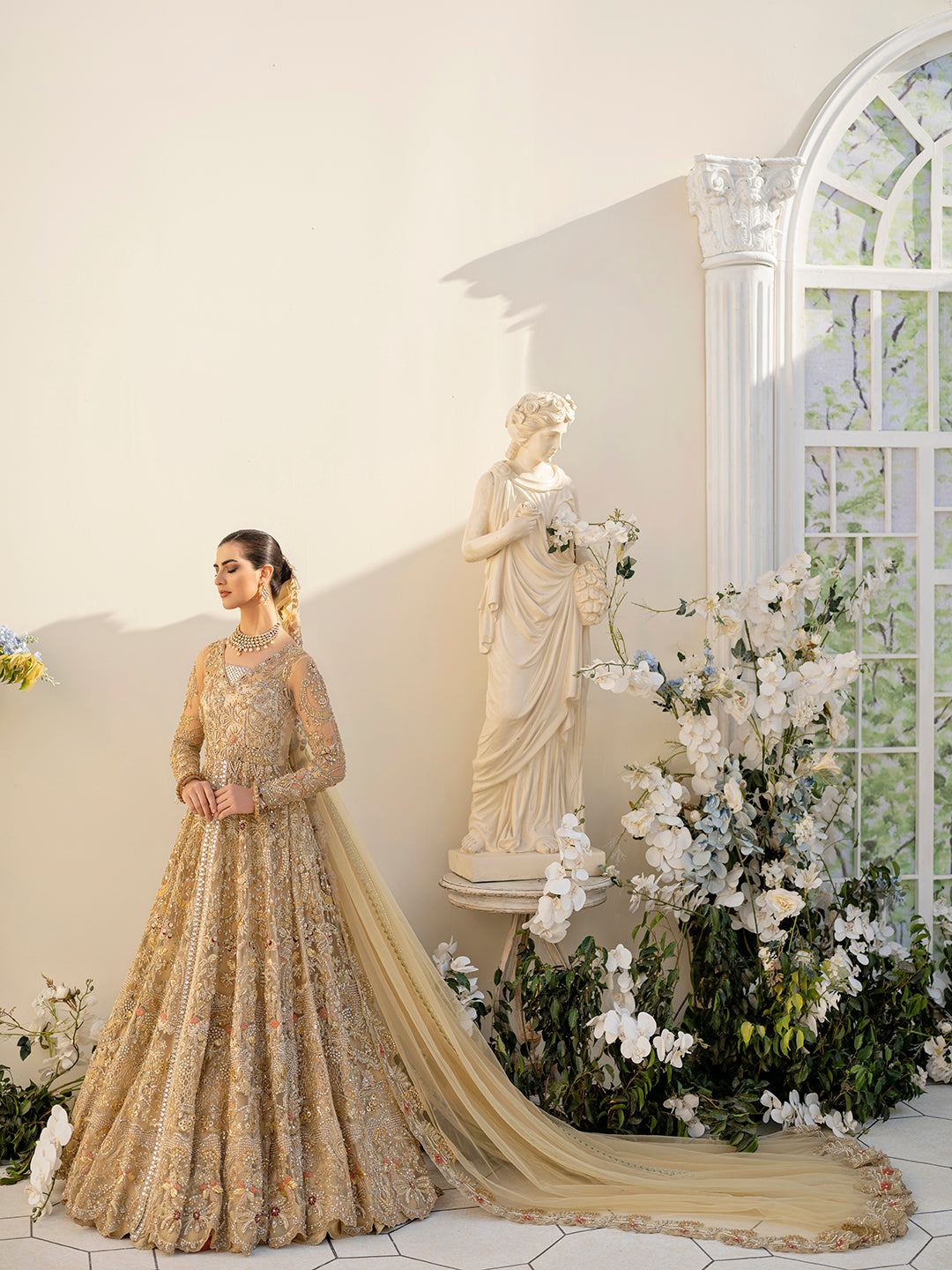https://cdn.shopify.com/s/files/1/0523/4327/5696/products/Luxury-Pakistani-bridal-Mahjabeen-in-gold-with-dupatta-mysie-1.jpg?v=1757932819