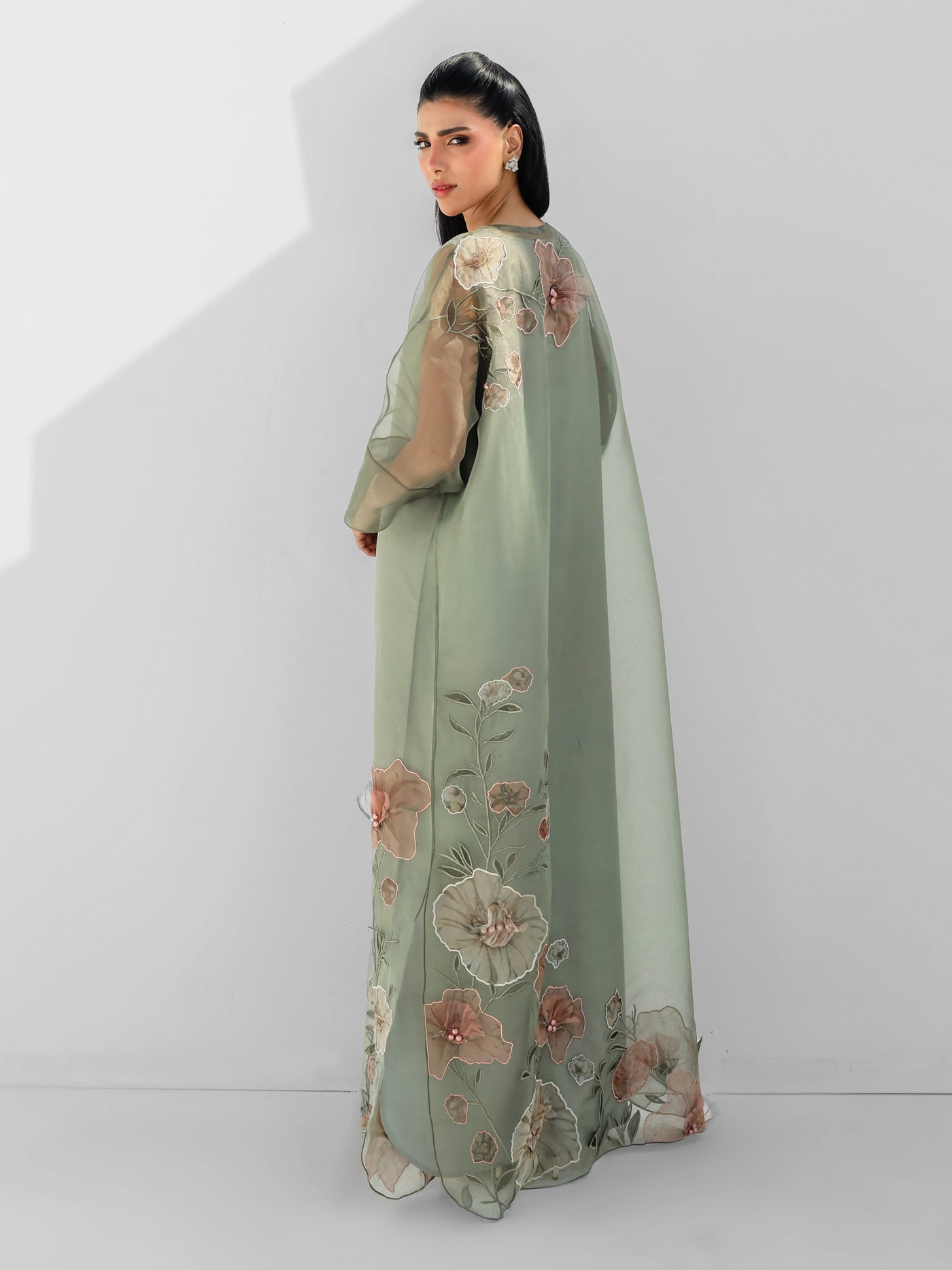 https://i0.wp.com/iqa.design/wp-content/uploads/2026/02/Lya-3.jpg?fit=1920%2C2560&ssl=1