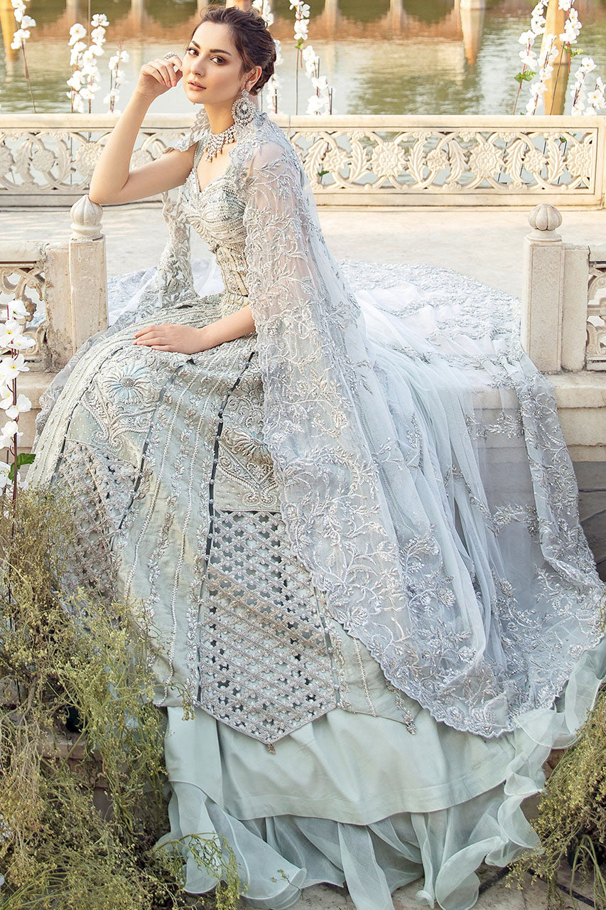 https://cdn.shopify.com/s/files/1/0612/6423/2692/products/Lyla-4.jpg?v=1752497166