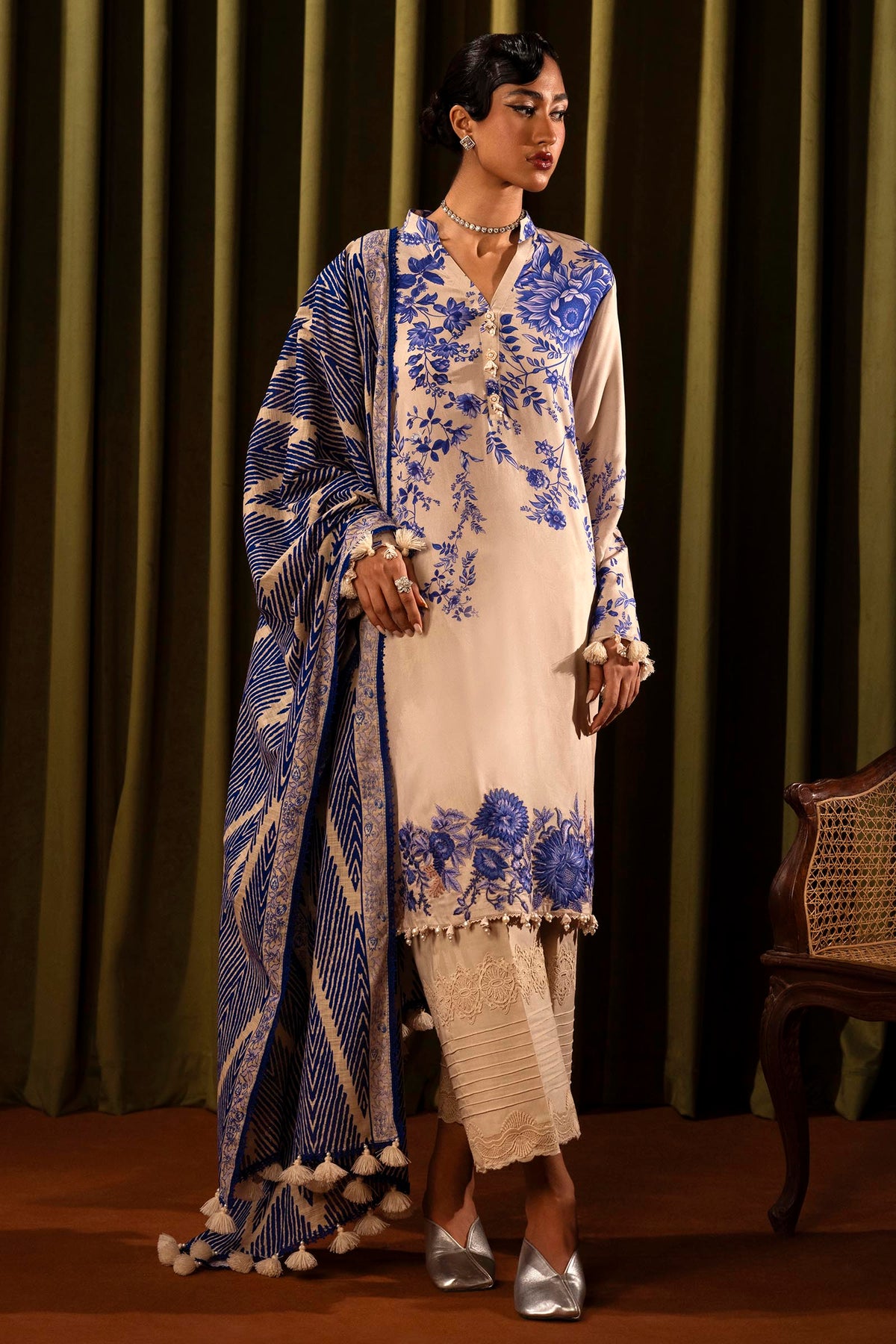 Unstitched Winter Linen 3 Piece Suit