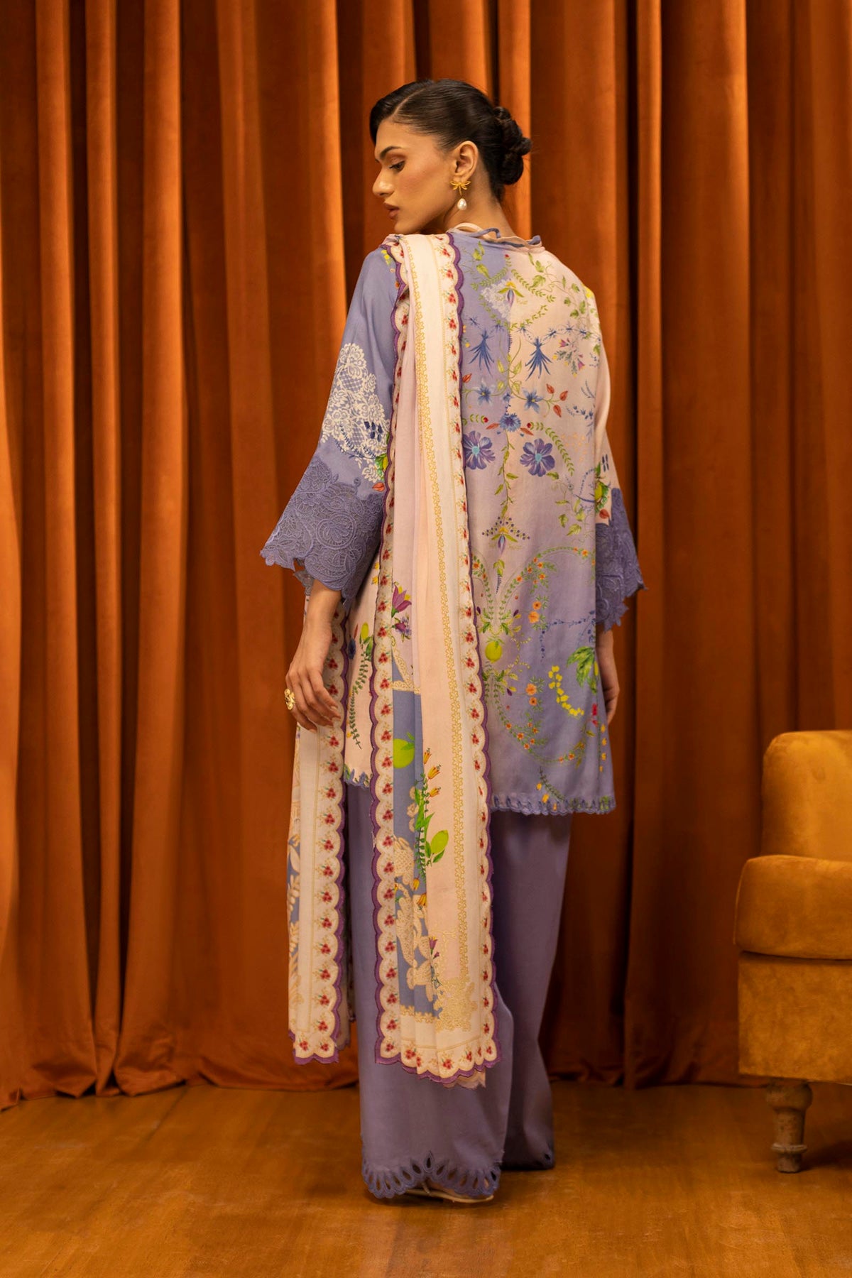 Unstitched Linen Muzlin 3 Piece Suit