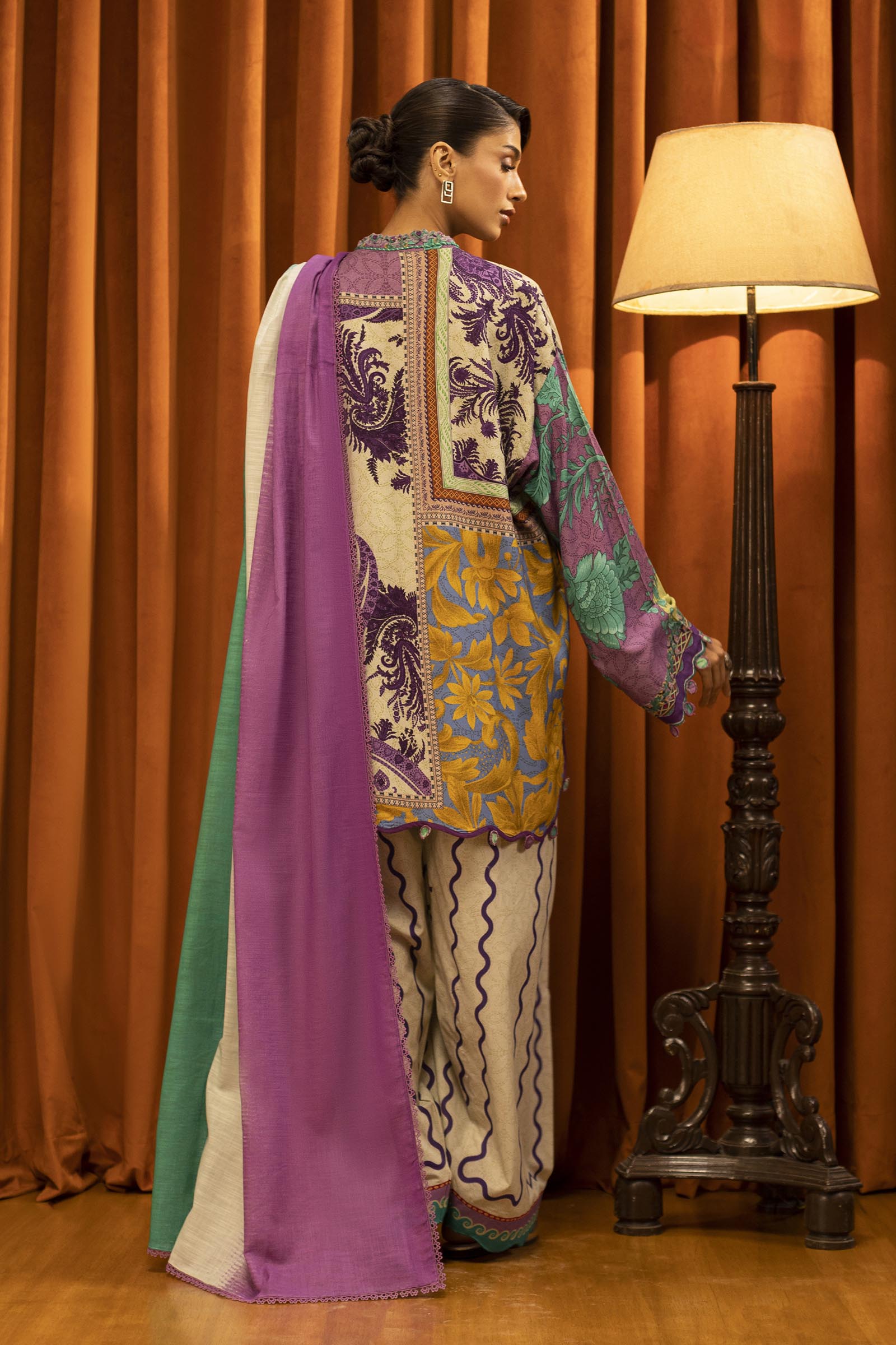 Unstitched Linen Muzlin 3 Piece Suit