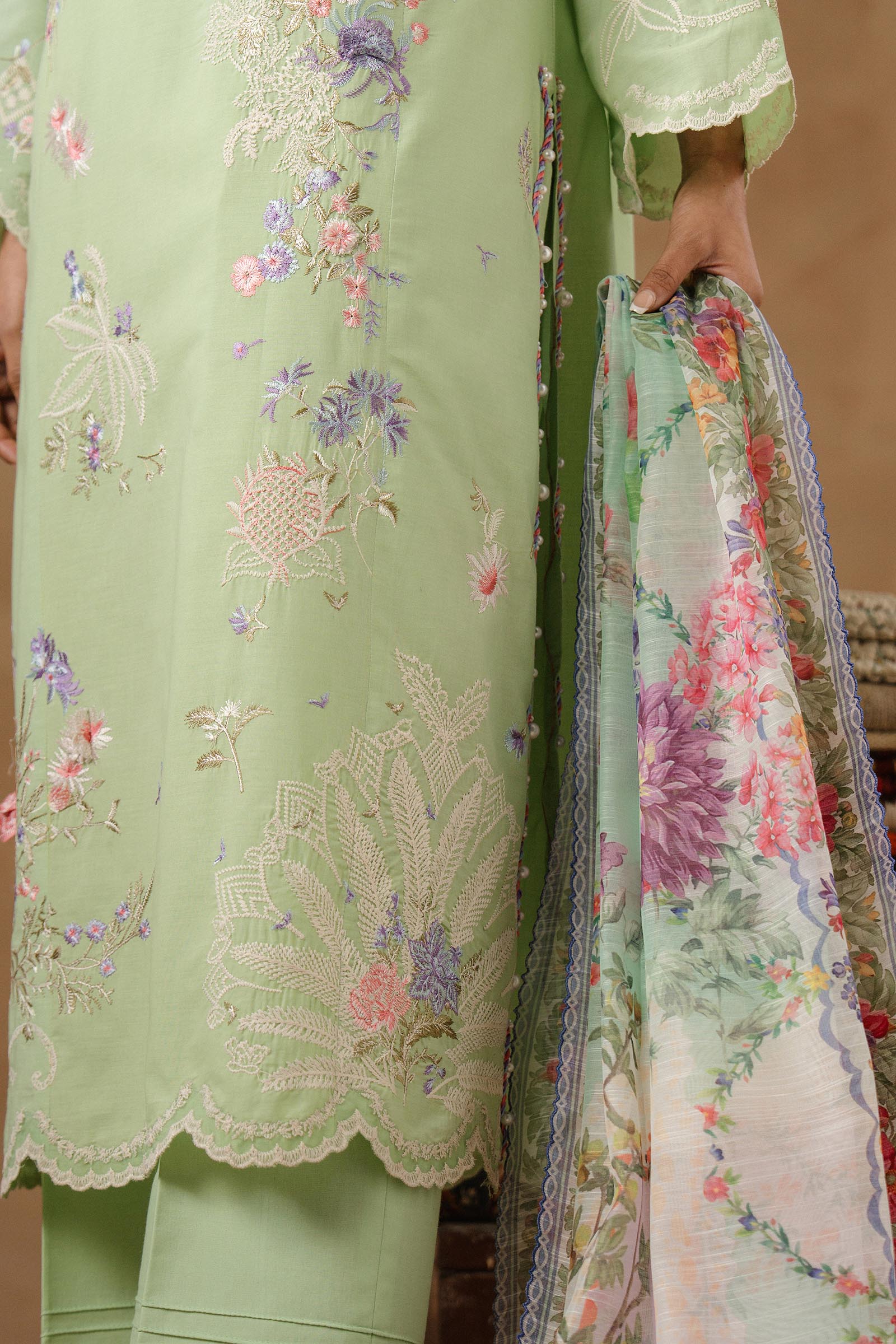 Unstitched Muzlin Lawn 3 Piece Suit
