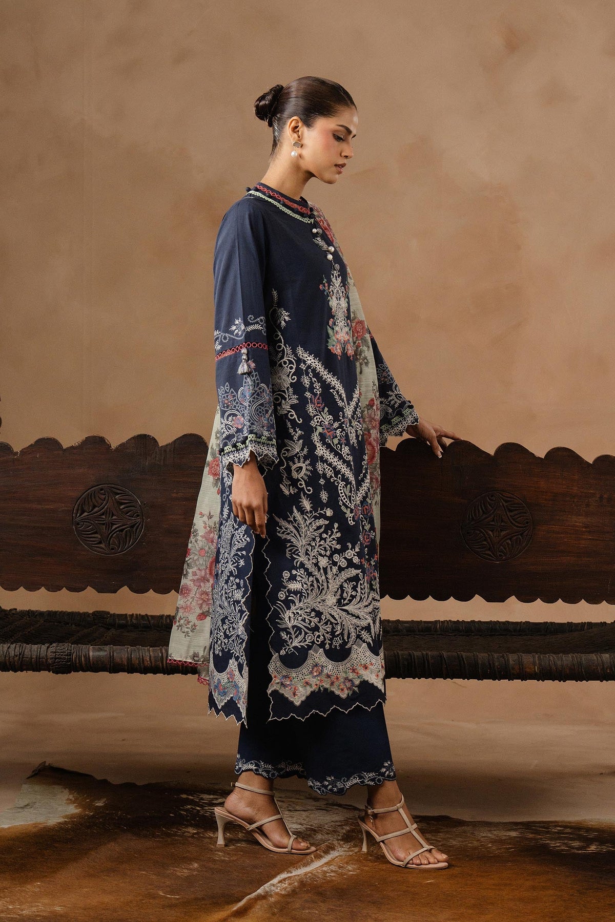 Unstitched Muzlin Lawn 3 Piece Suit