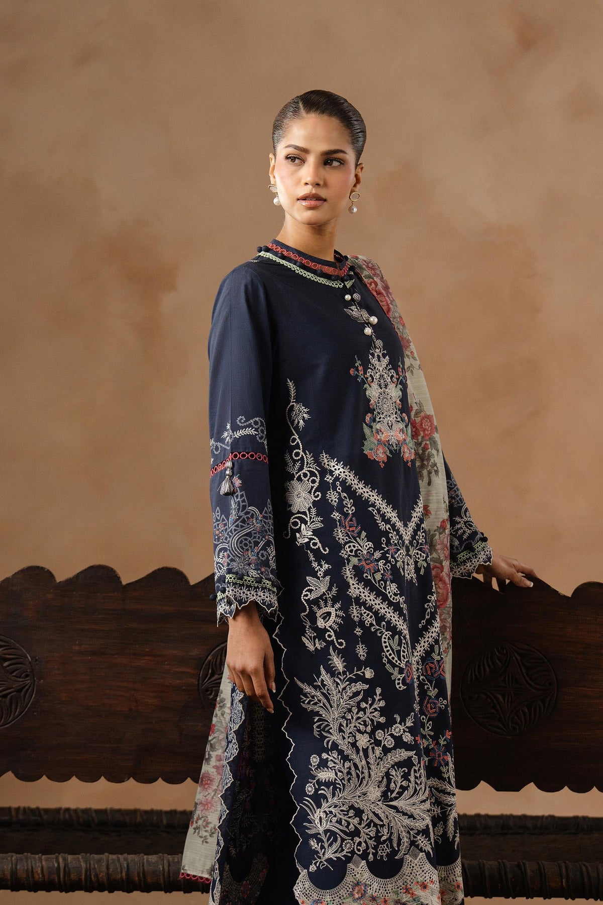 Unstitched Muzlin Lawn 3 Piece Suit